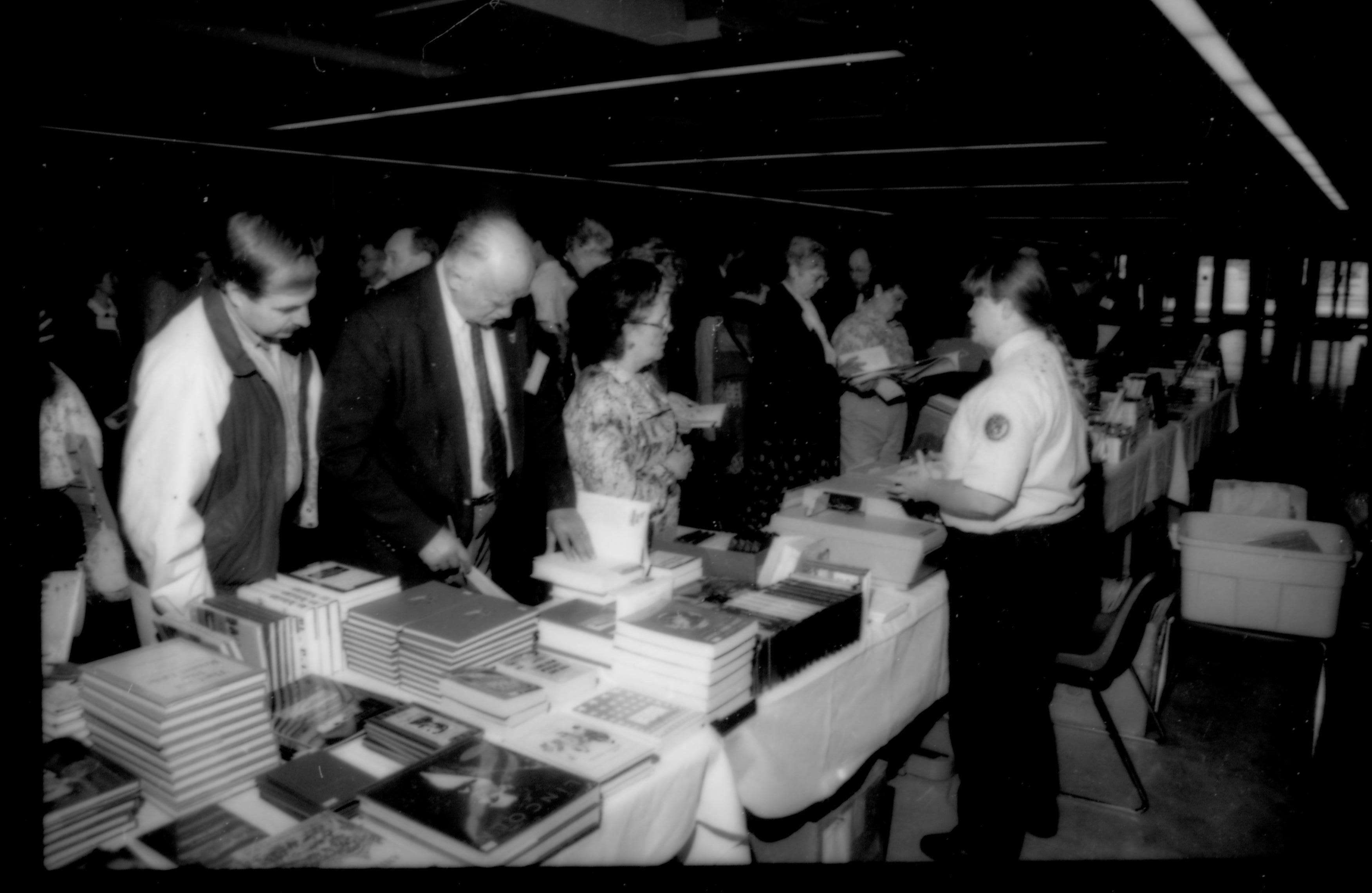 Attendees at book tables 1992 Lincoln Colloquium; Outside #72 Lincoln, Colloquium