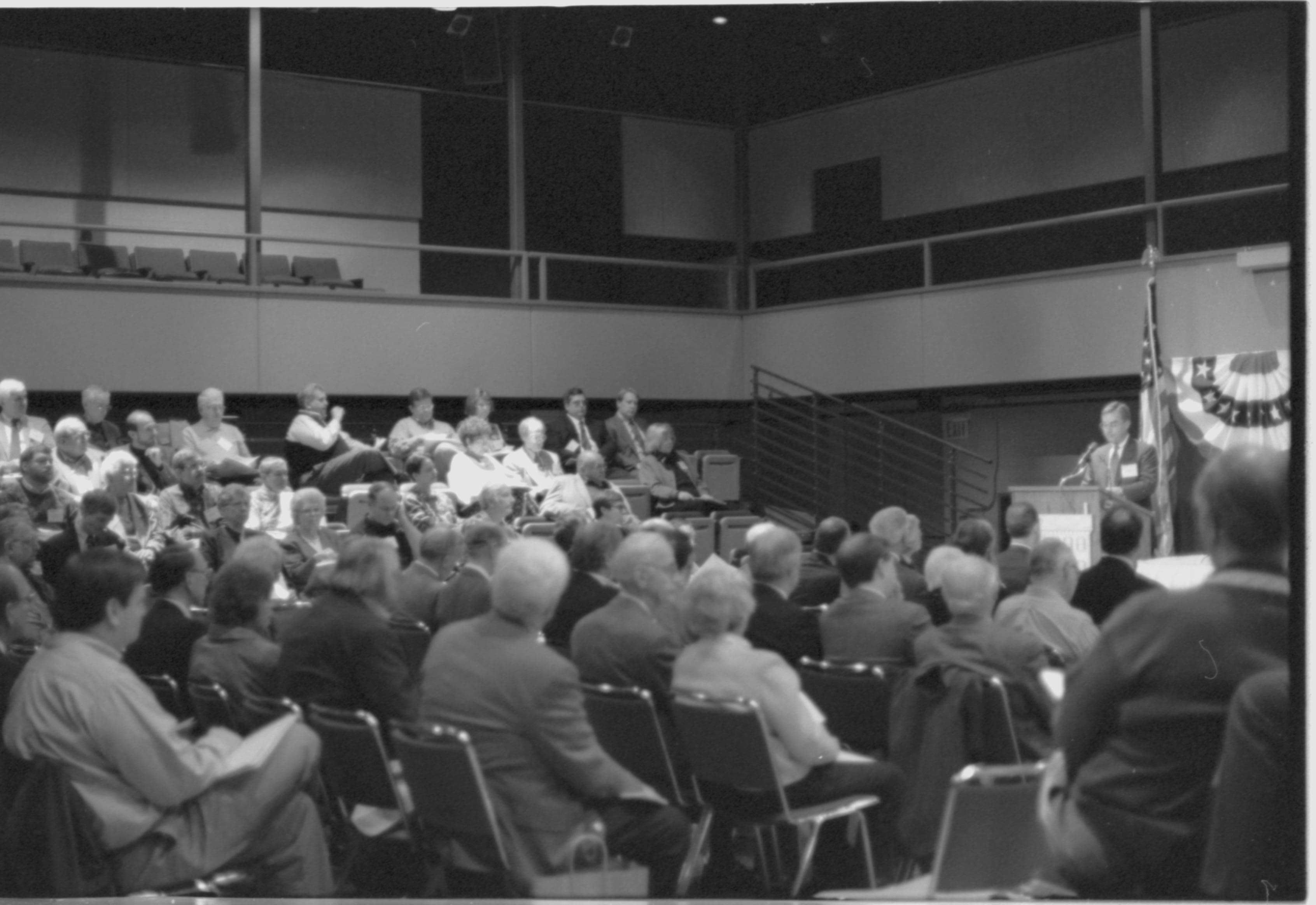 Lecture Hall with Supt. Hellmers @ podium 4-1997 Colloq (b/w); 19 Colloquium, 1997