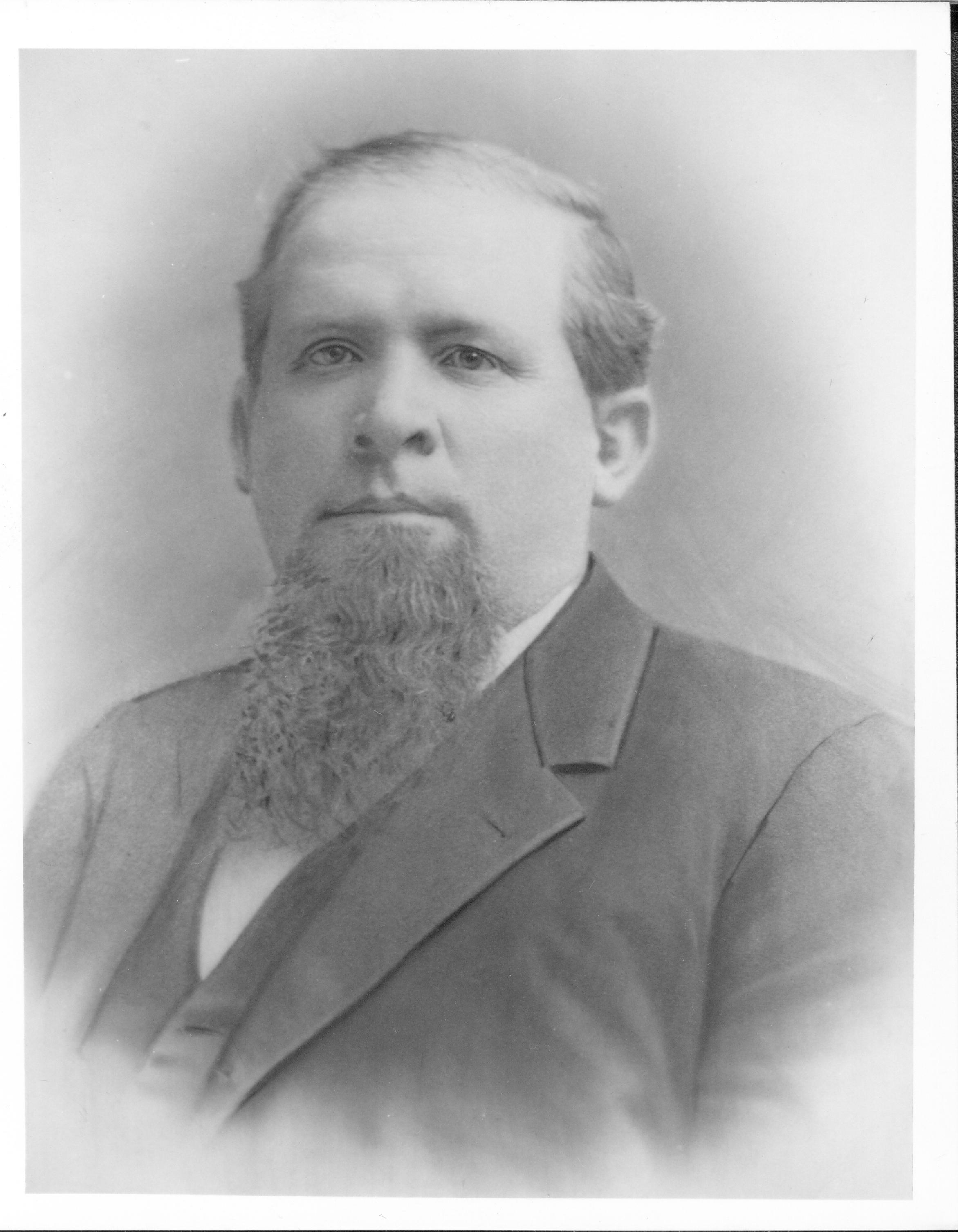 Closeup of a man with beard. Portraits, Robinson