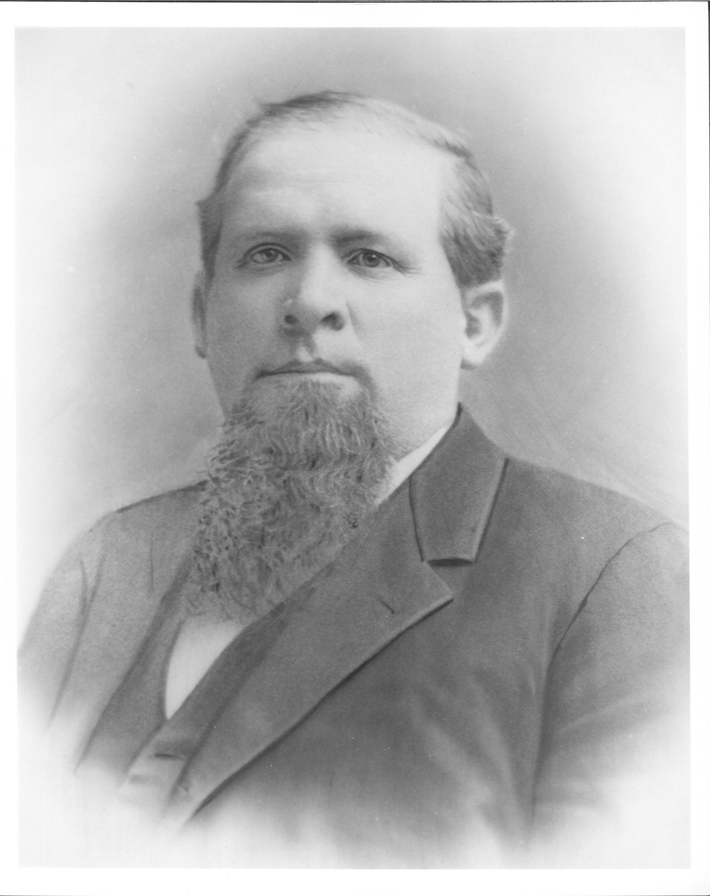 Closeup of a man with beard. Portraits, Robinson