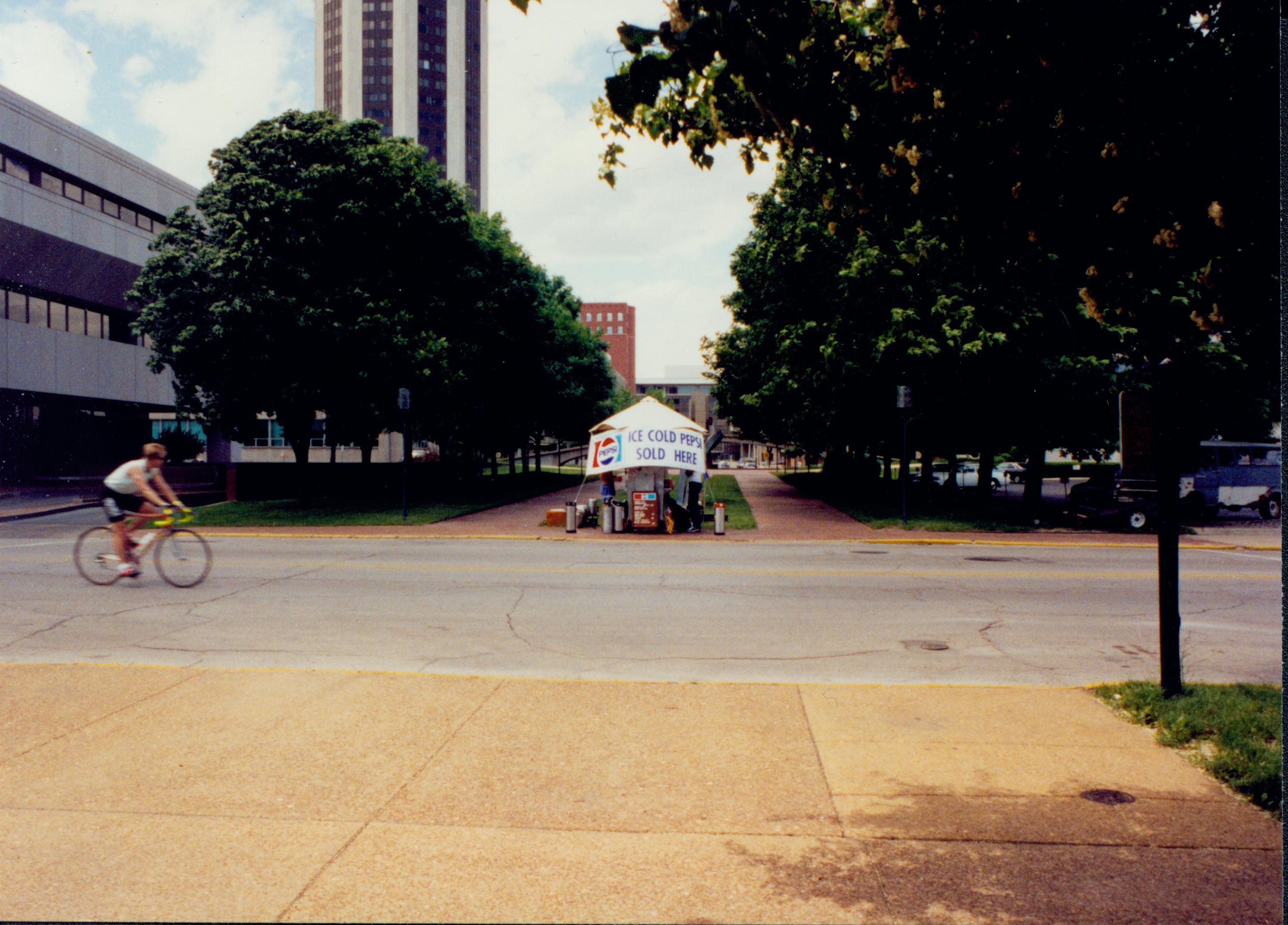 Vendor Location on 8th & Capitol, June 12, 1990 475892 Food Vendors