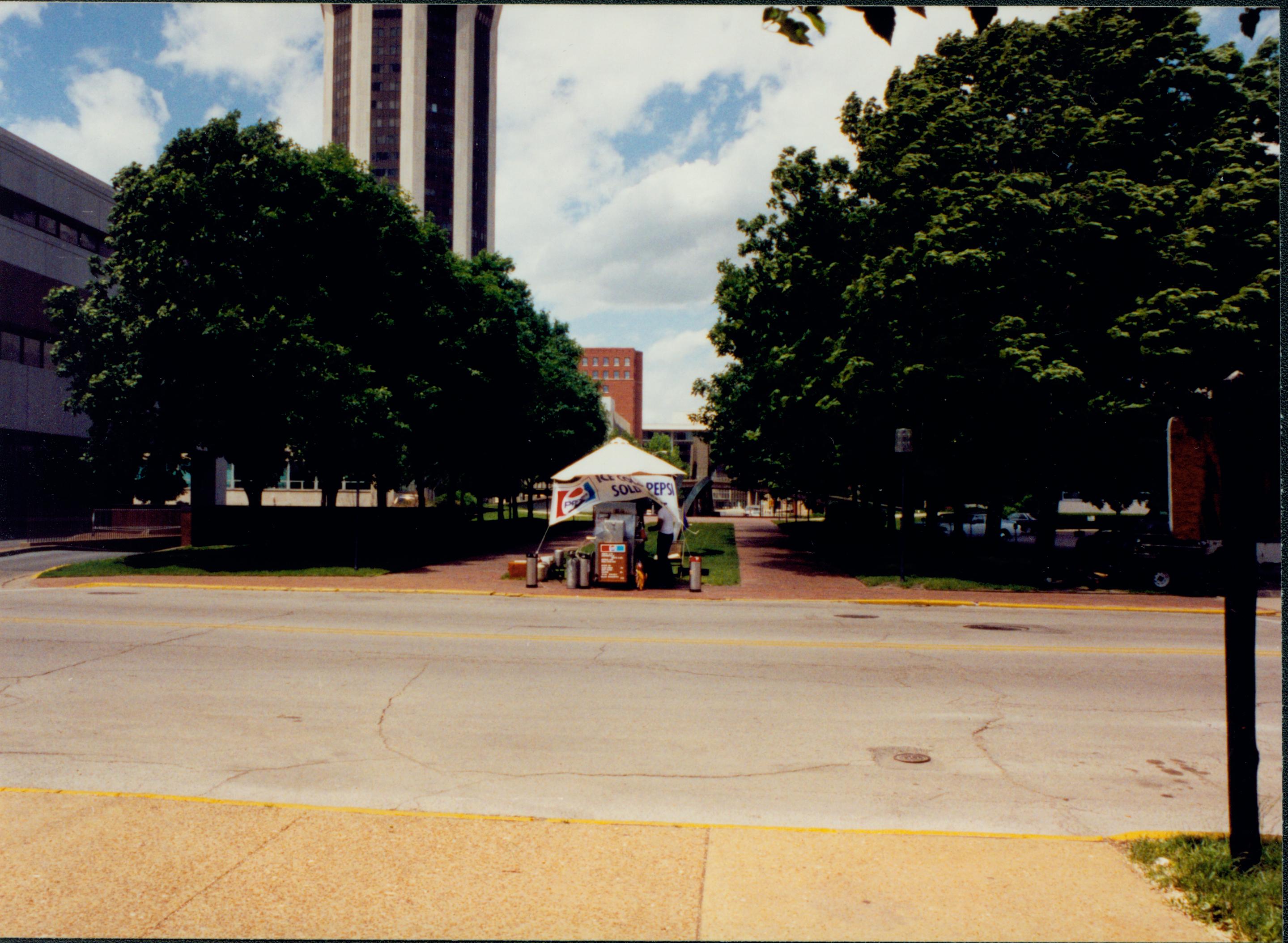 Vendor Location on 8th & Capitol, June 12, 1990 475892 Food Vendors