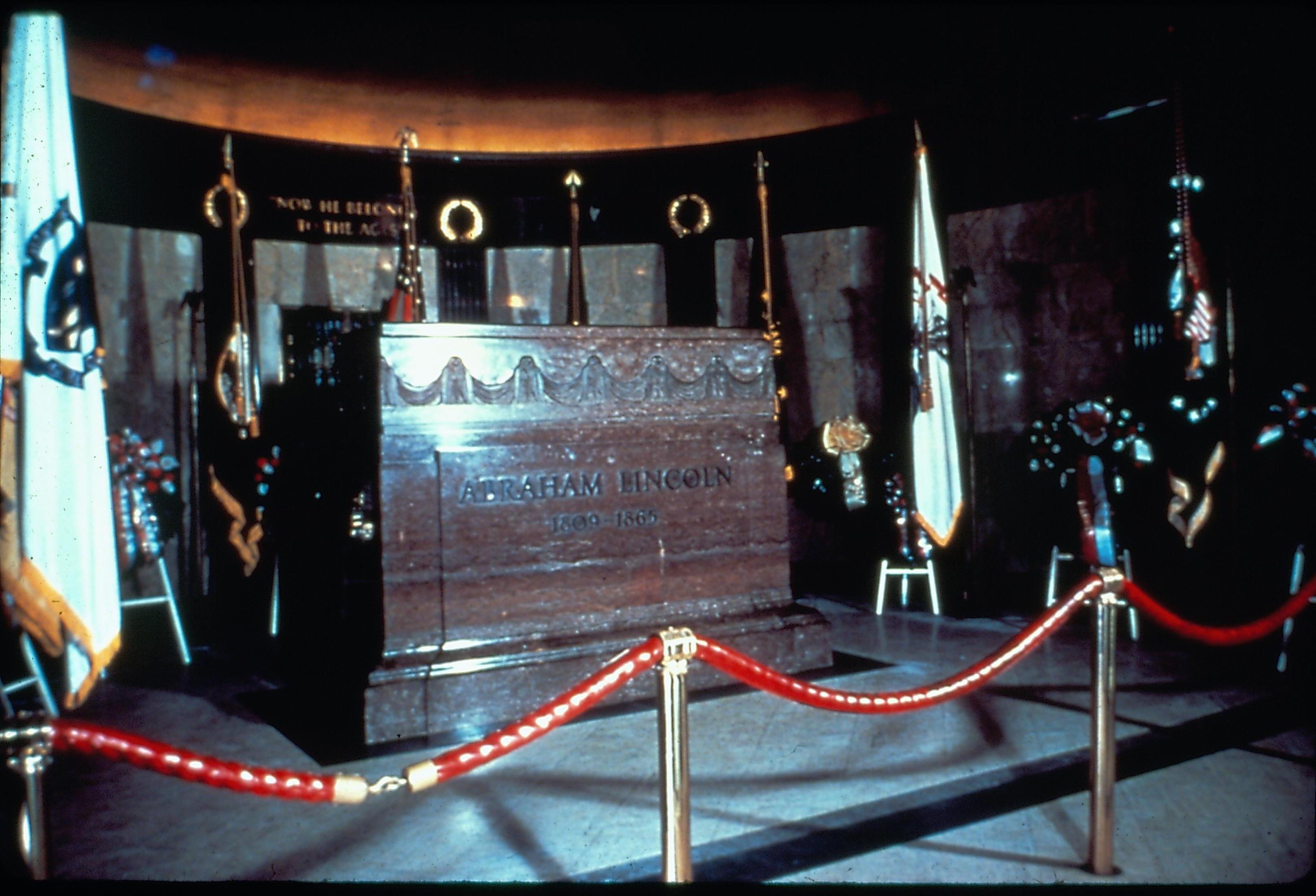 In burial chamber Lincoln Tomb