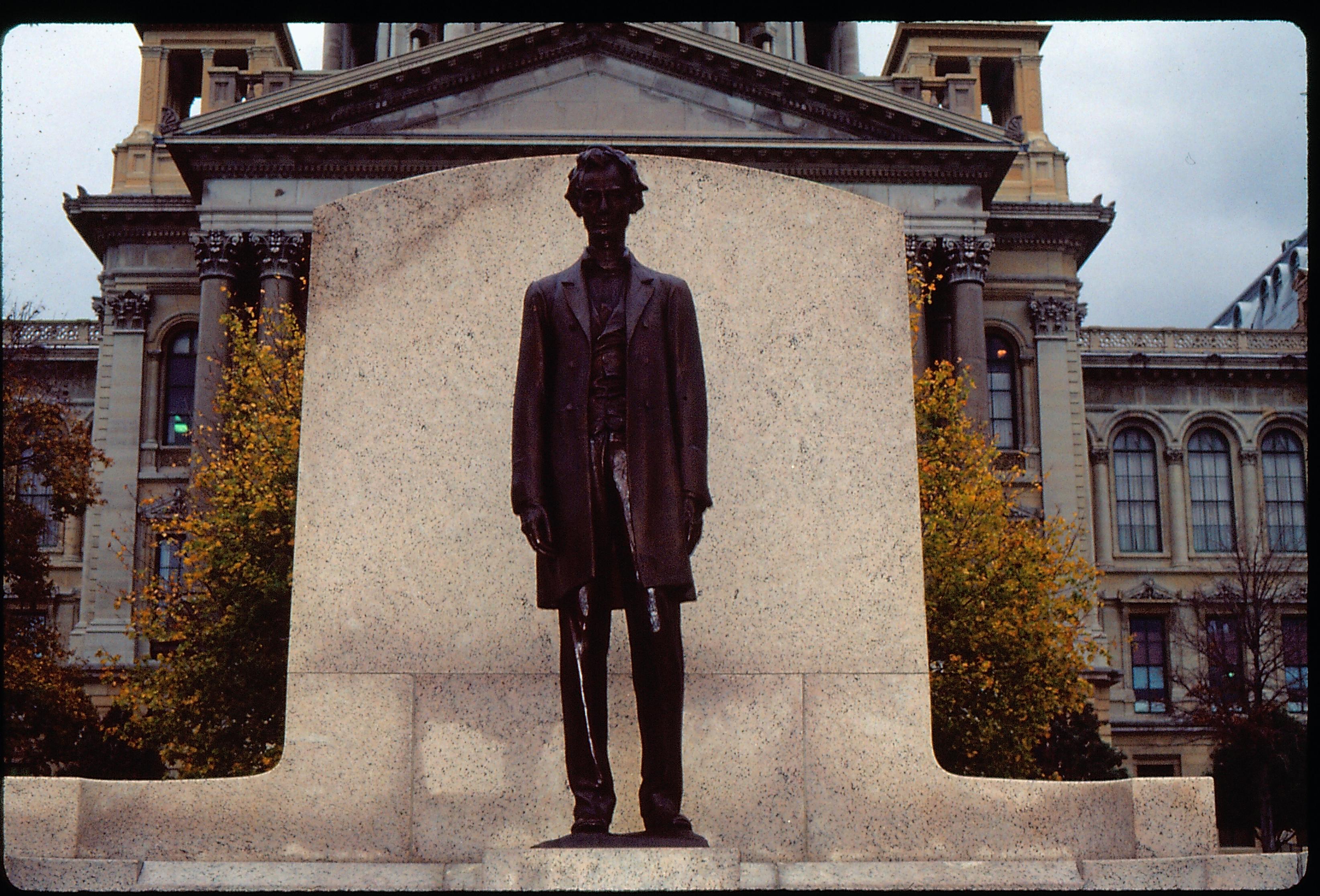 New State Capitol Lincoln statute. New State Capitol