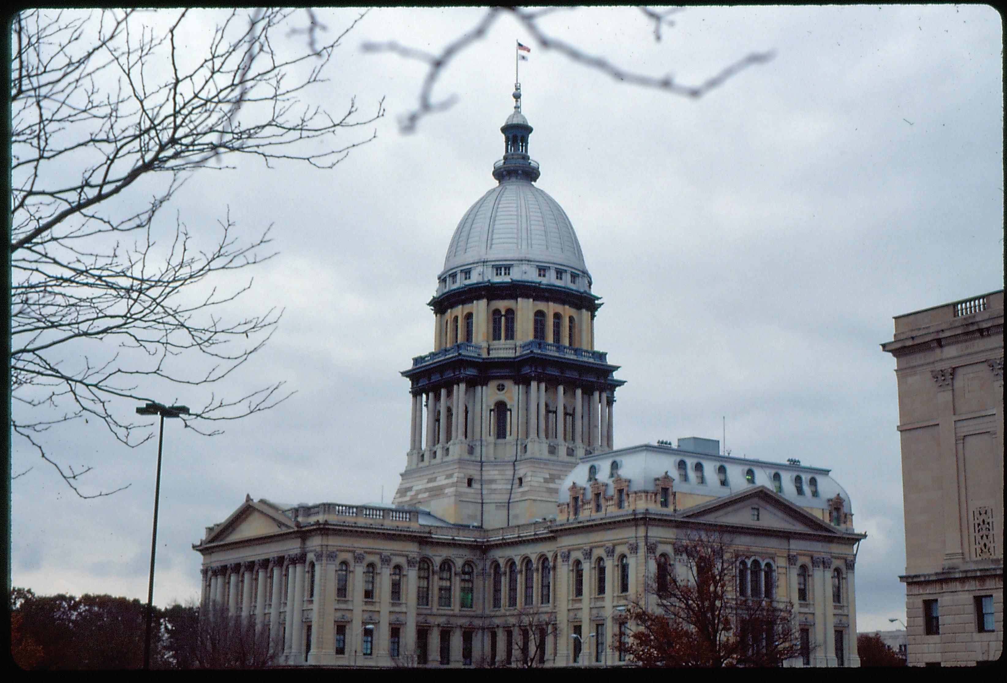 Illinois State Capitol from southwest. New State Cap. New State Capitol