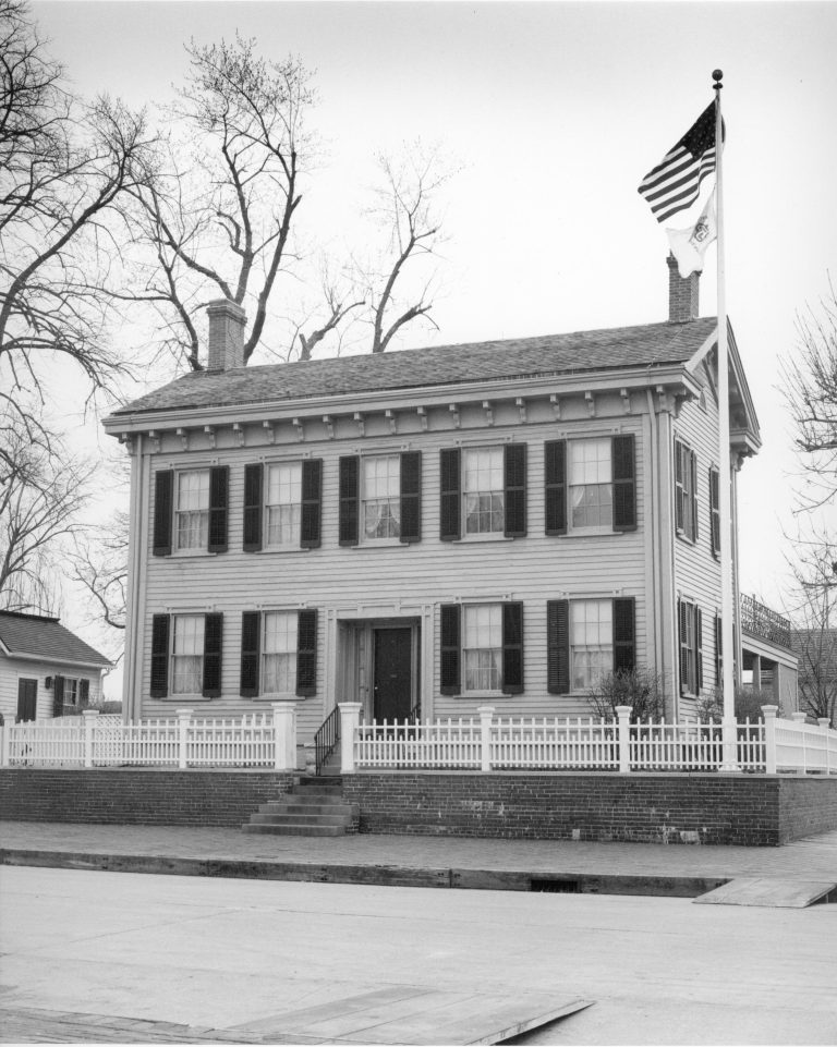 NA 63387; 79958-11-12 Lincoln Home, Historical