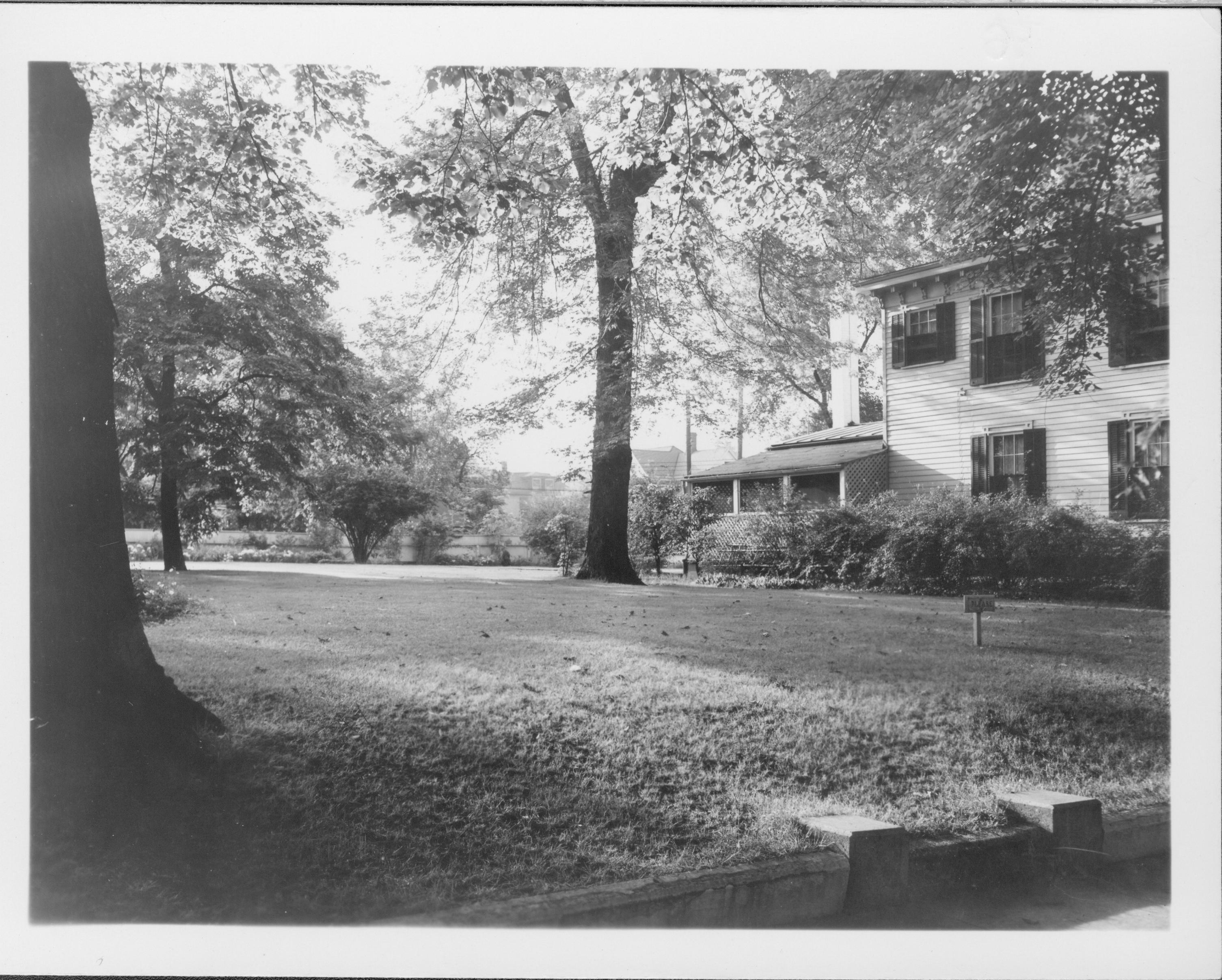 North Side of Lincoln Home - note maid window back porch 654-7 