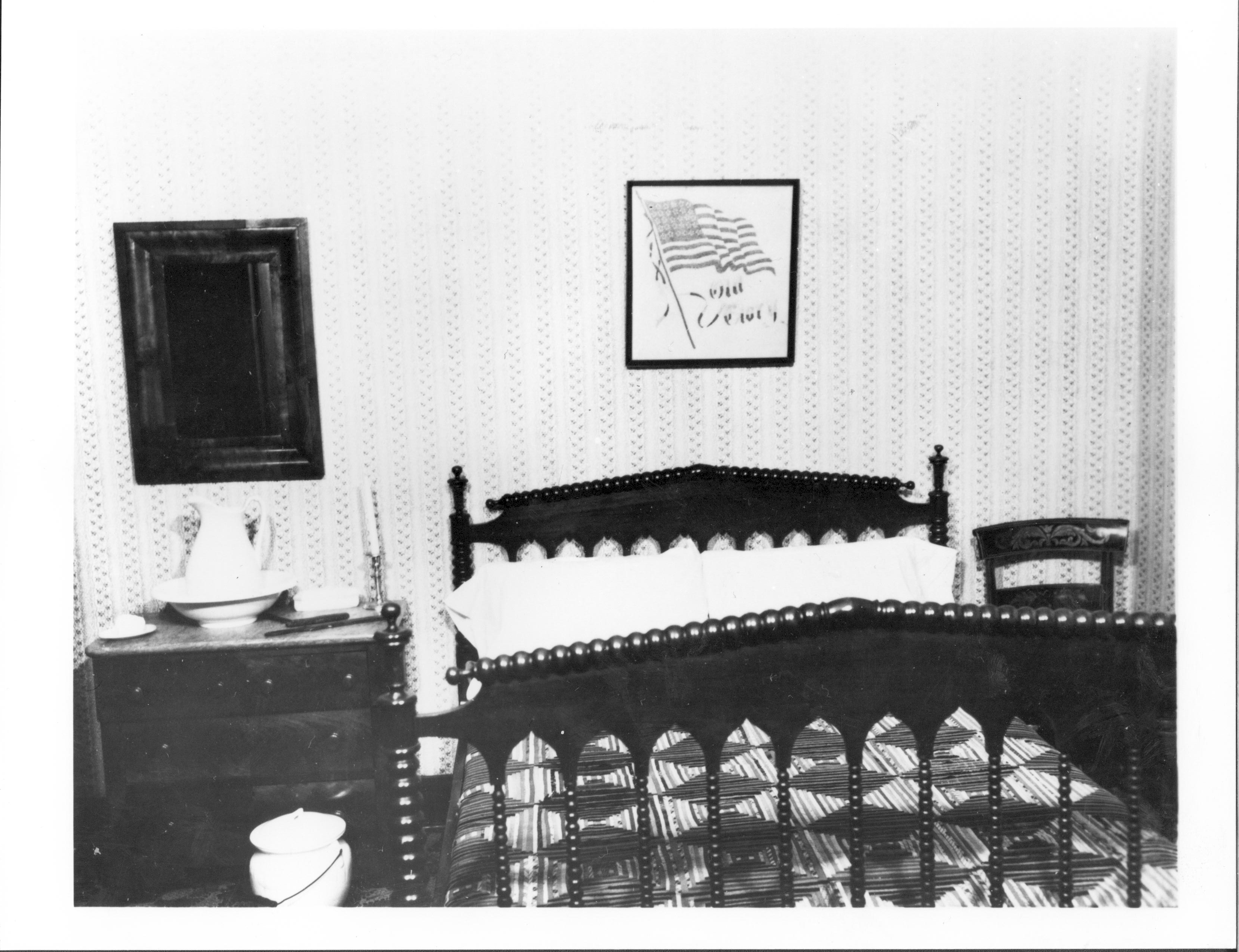 NA 94B Lincoln, home, Boy's room, furnishings