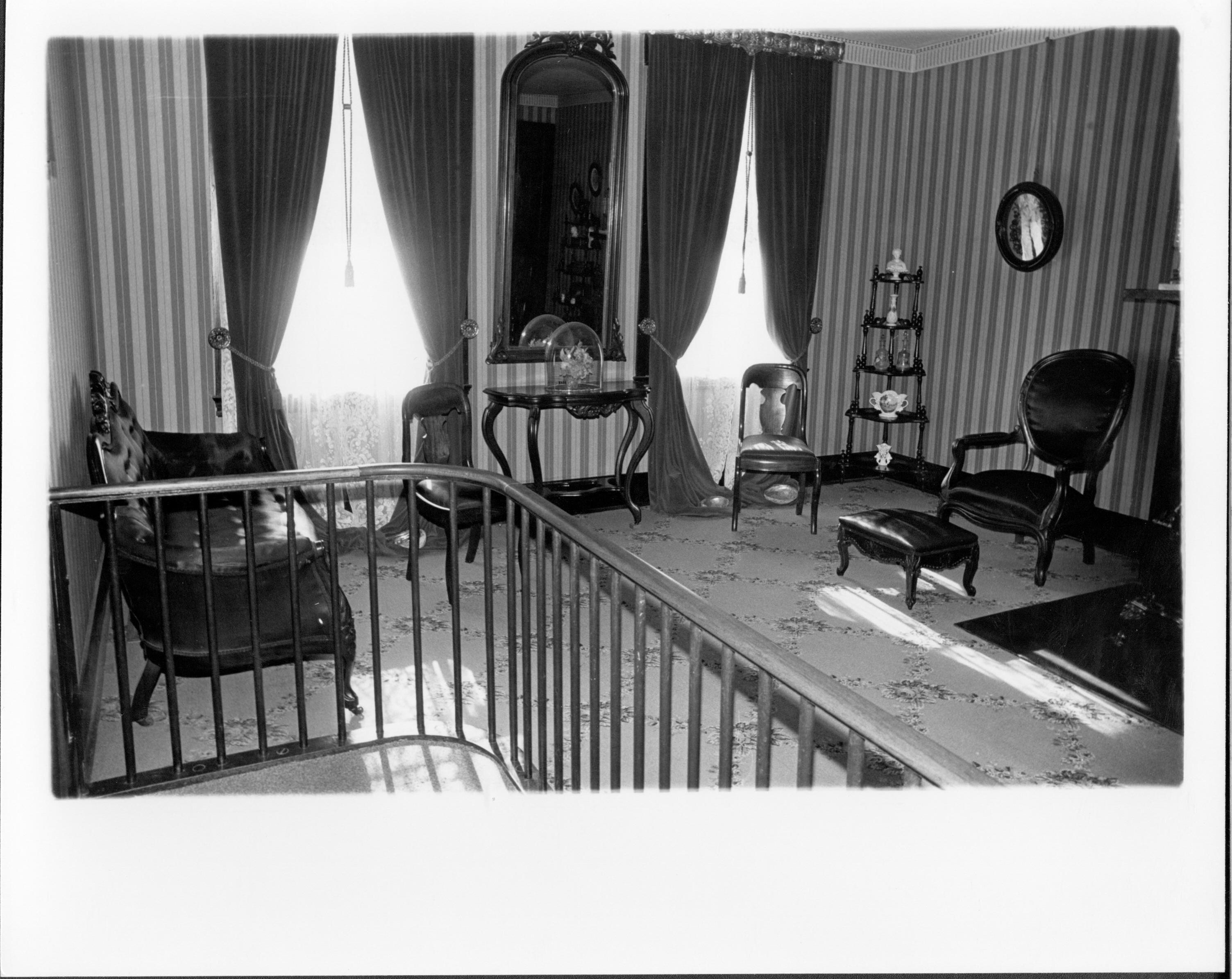 NA Lincoln, Home, Front, Parlor
