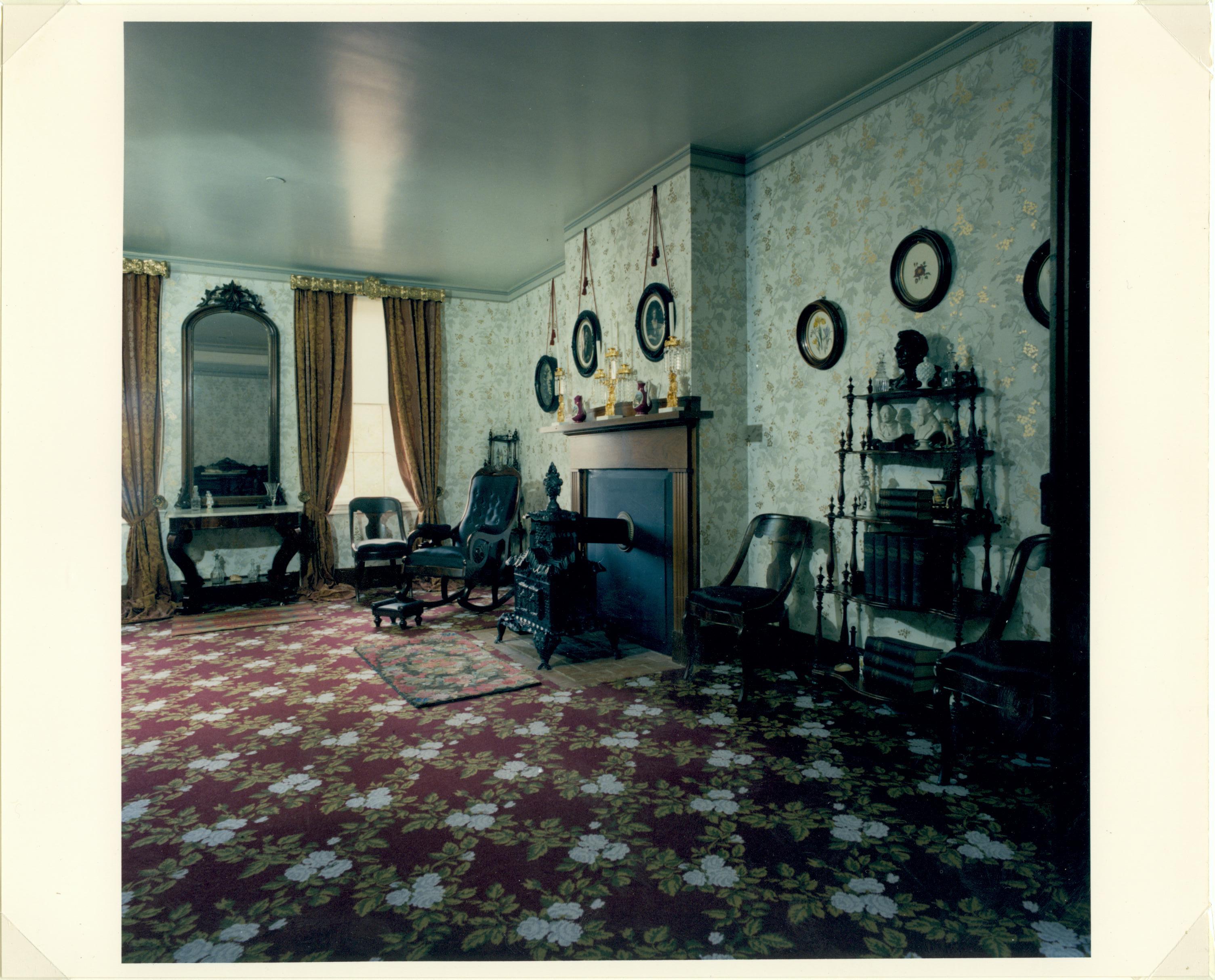 NA Lincoln, Home, Front, Parlor