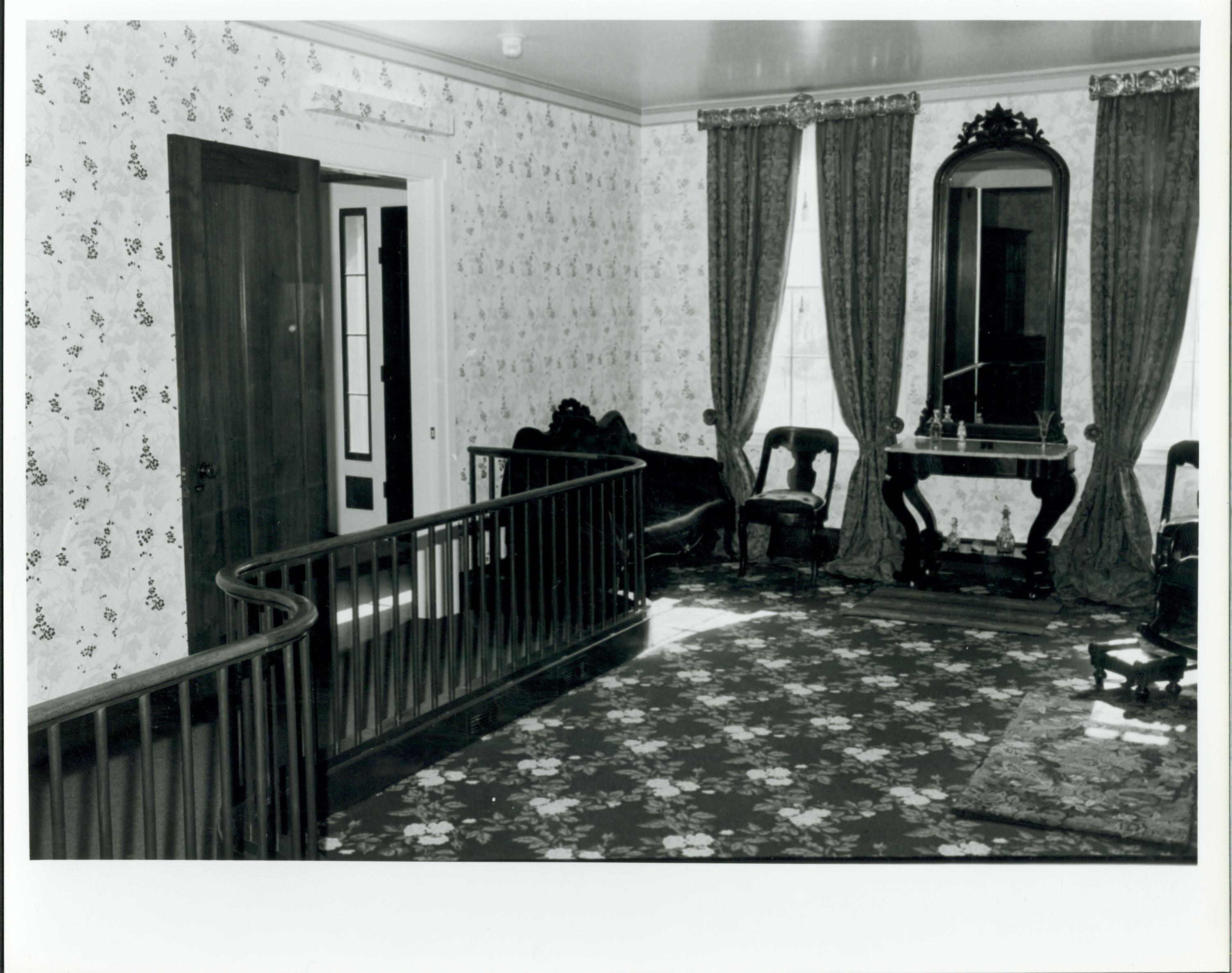 NA Lincoln, Home, Front, Parlor