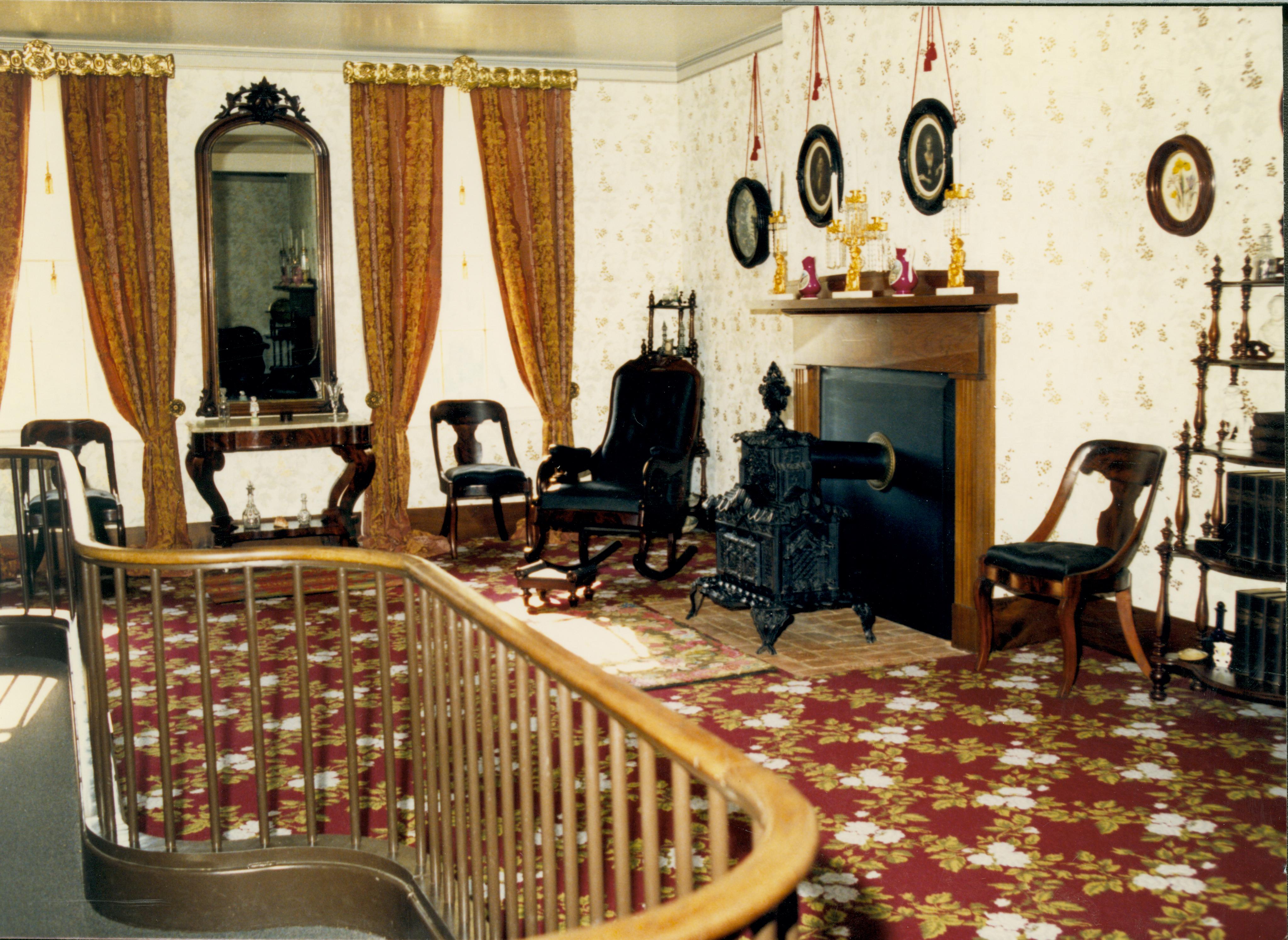 NA Lincoln, Home, Front, Parlor