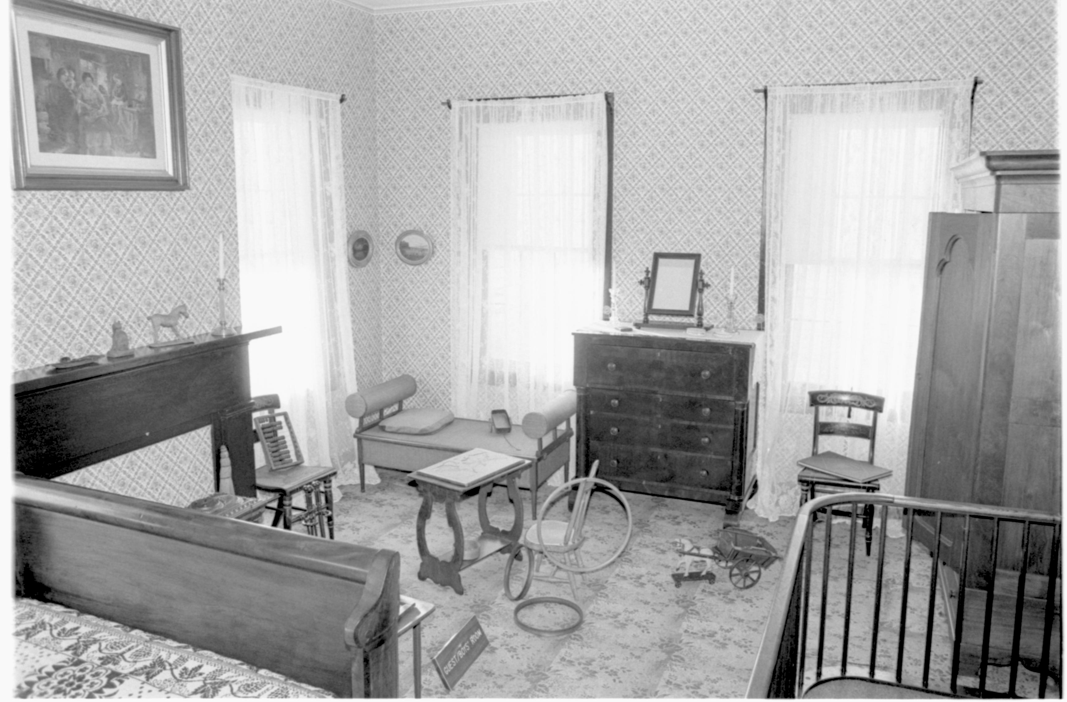 NA 21B Lincoln, Home, Guest/Boy's Bedroom