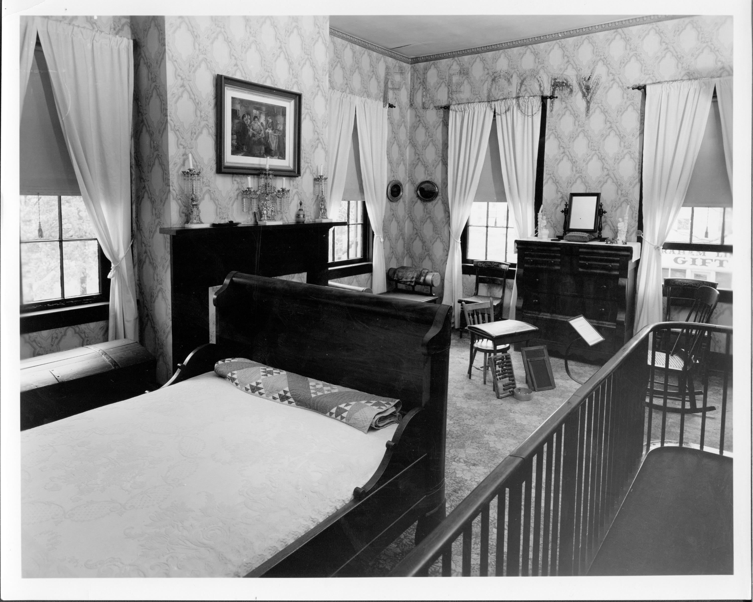 Guest Bedroom - Lincoln's Home Lincoln, Home, Guest Bedroom, Boy's Bedroom