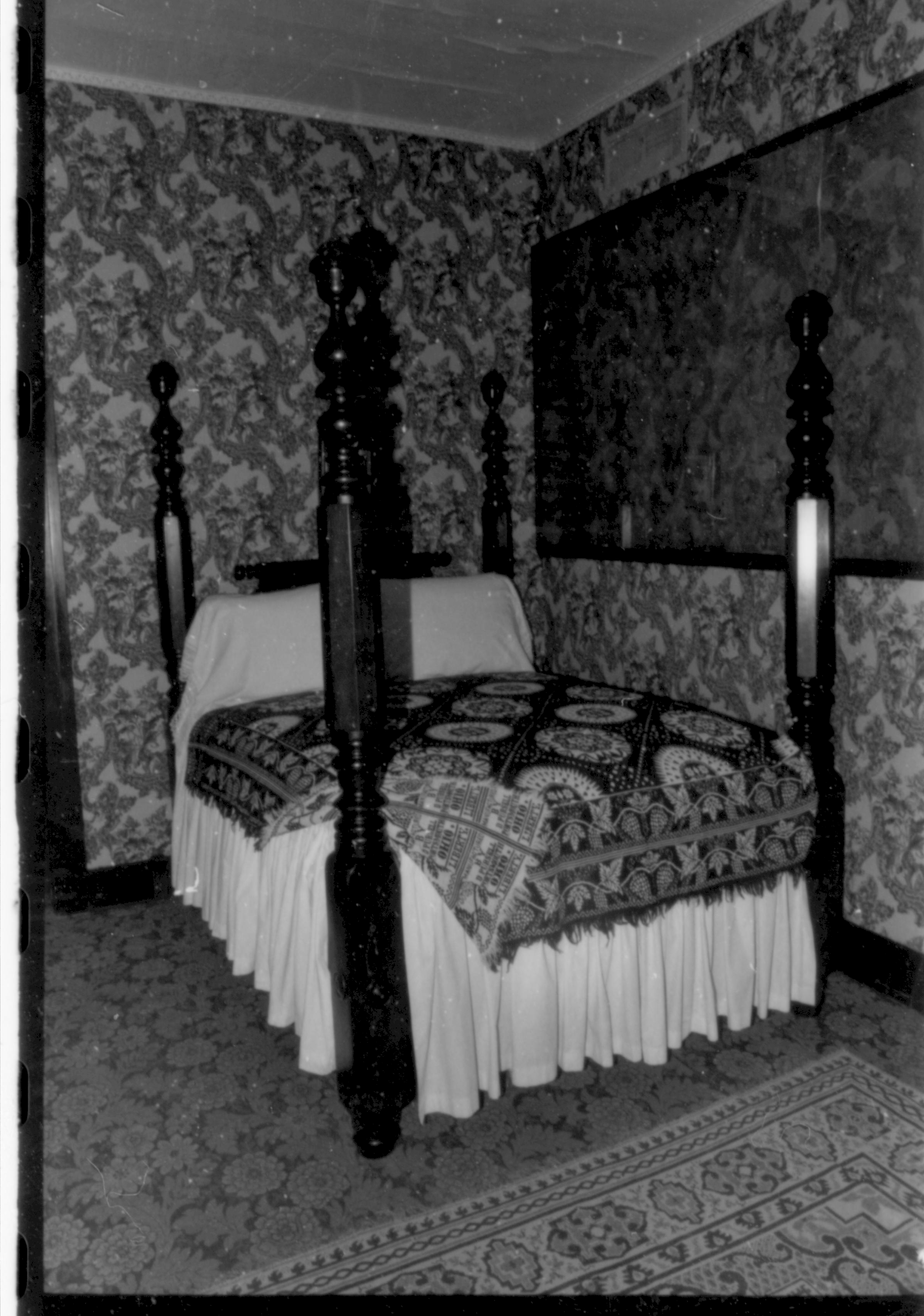 Lincoln's Home - Furniture 27B Lincoln, Home, Guest Bedroom, Boy's Bedroom, furnishings