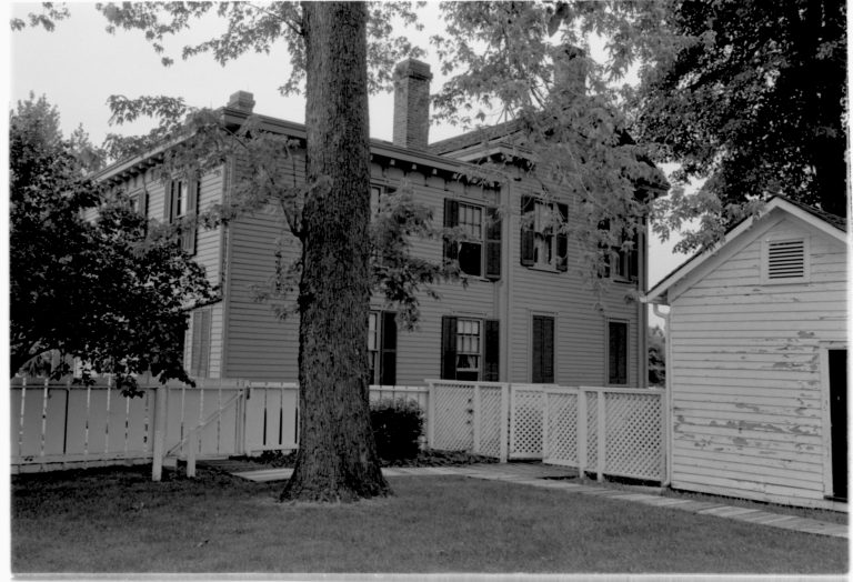 Lincoln Home 5-B,8 Lincoln, home