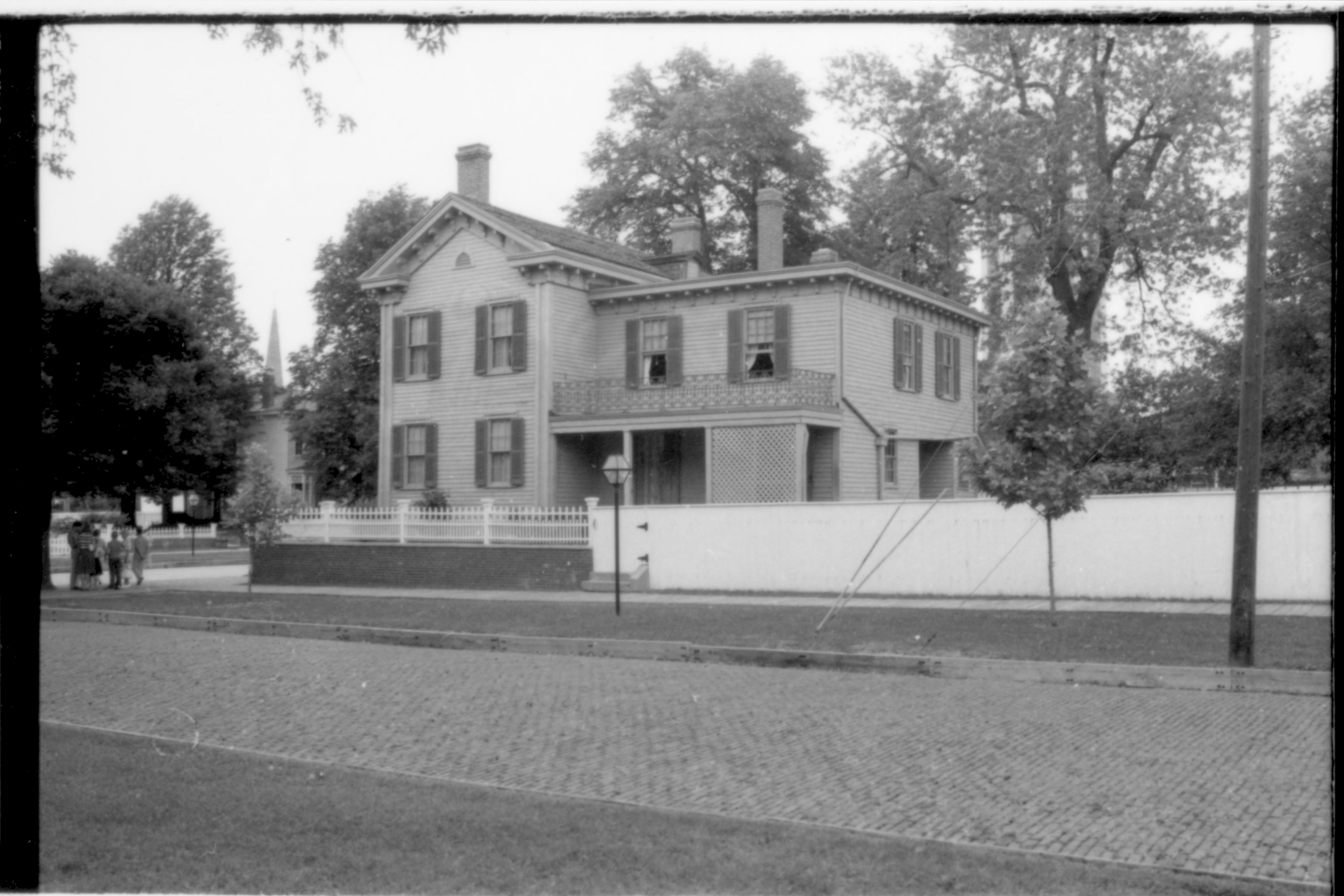 Lincoln Home 5-B,17 Lincoln, home