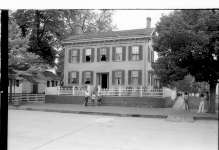 Lincoln Home 5-B,19 Lincoln, home