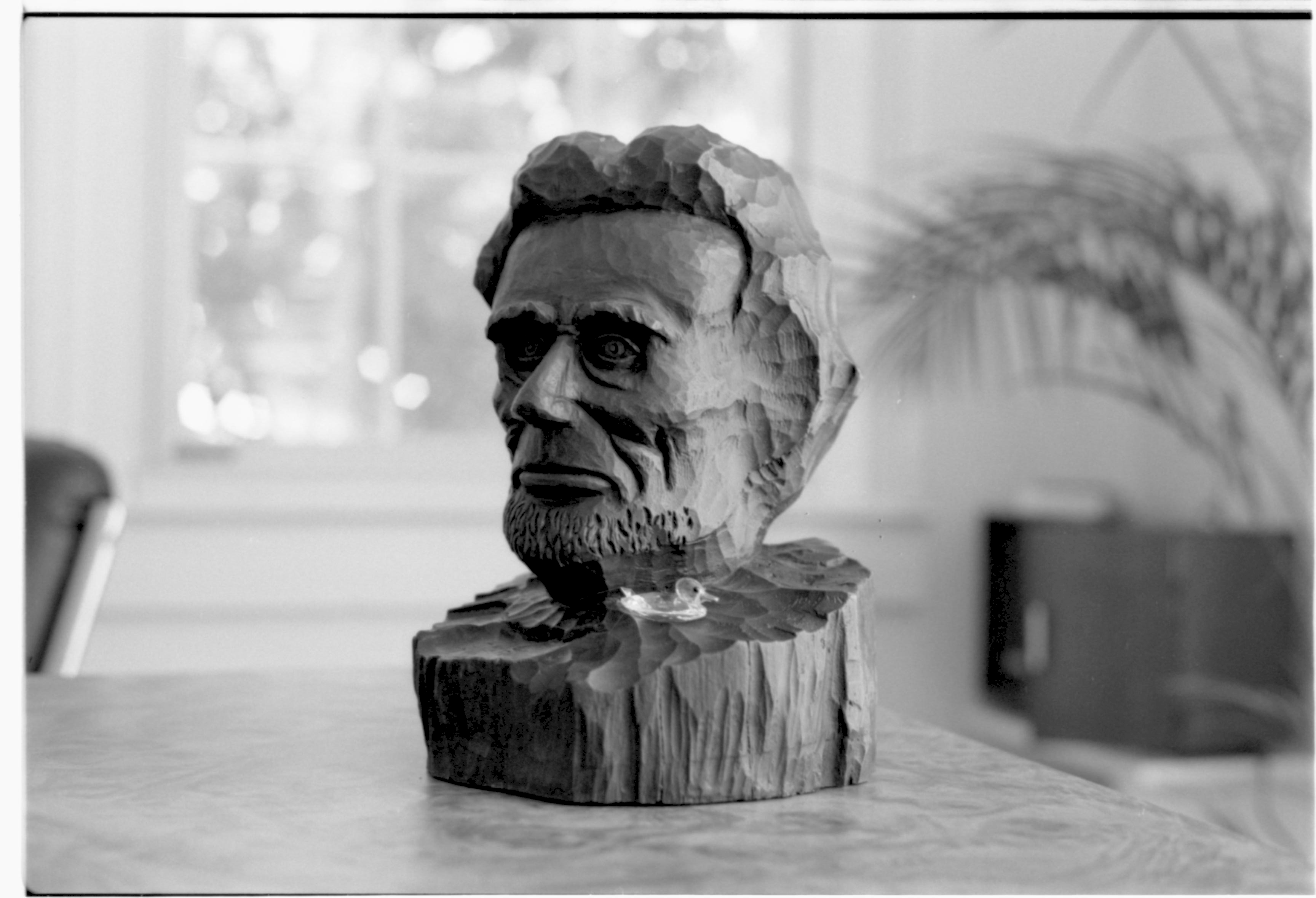 NA Lincoln, head carving