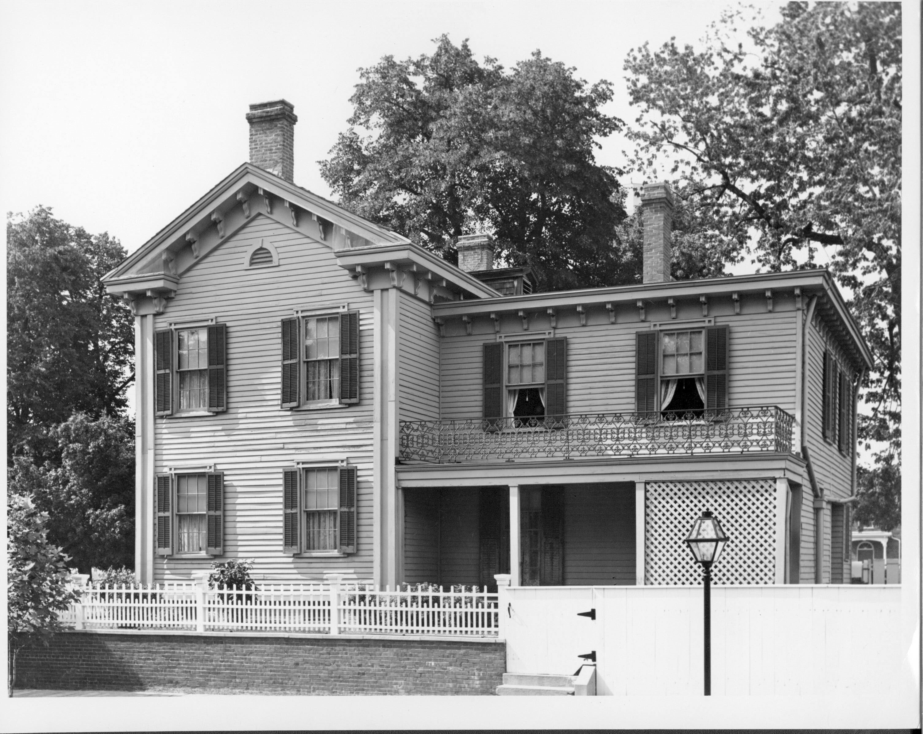NA Lincoln, home