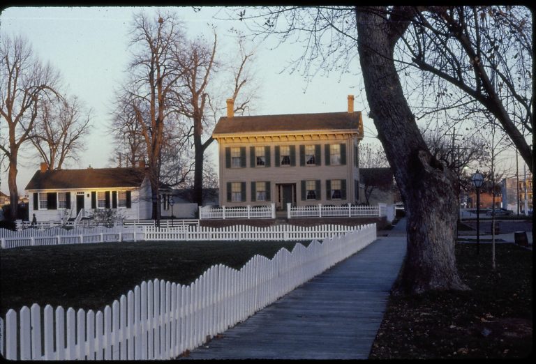 NA Slide Sleeve: Pre-Restoration Lincoln, home