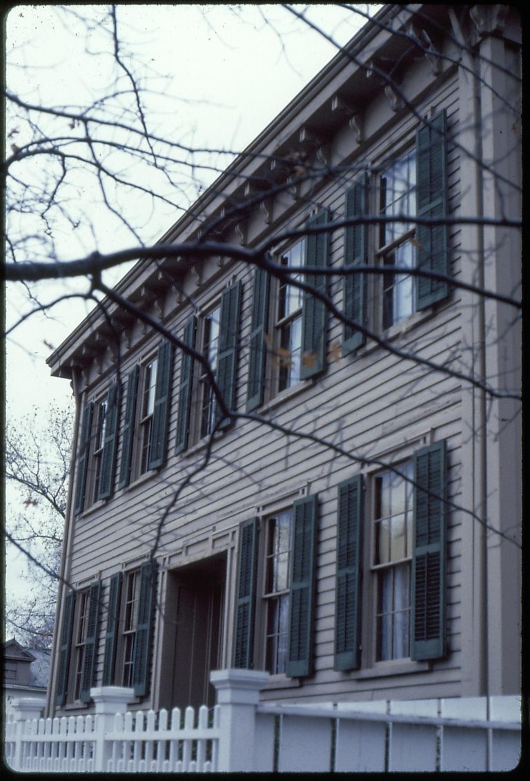 NA Slide Sleeve: Pre-Restoration Lincoln, home
