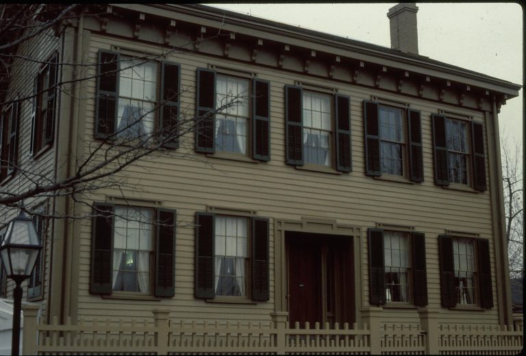 NA Slide Sleeve: Lincoln Home - Westside Lincoln, home