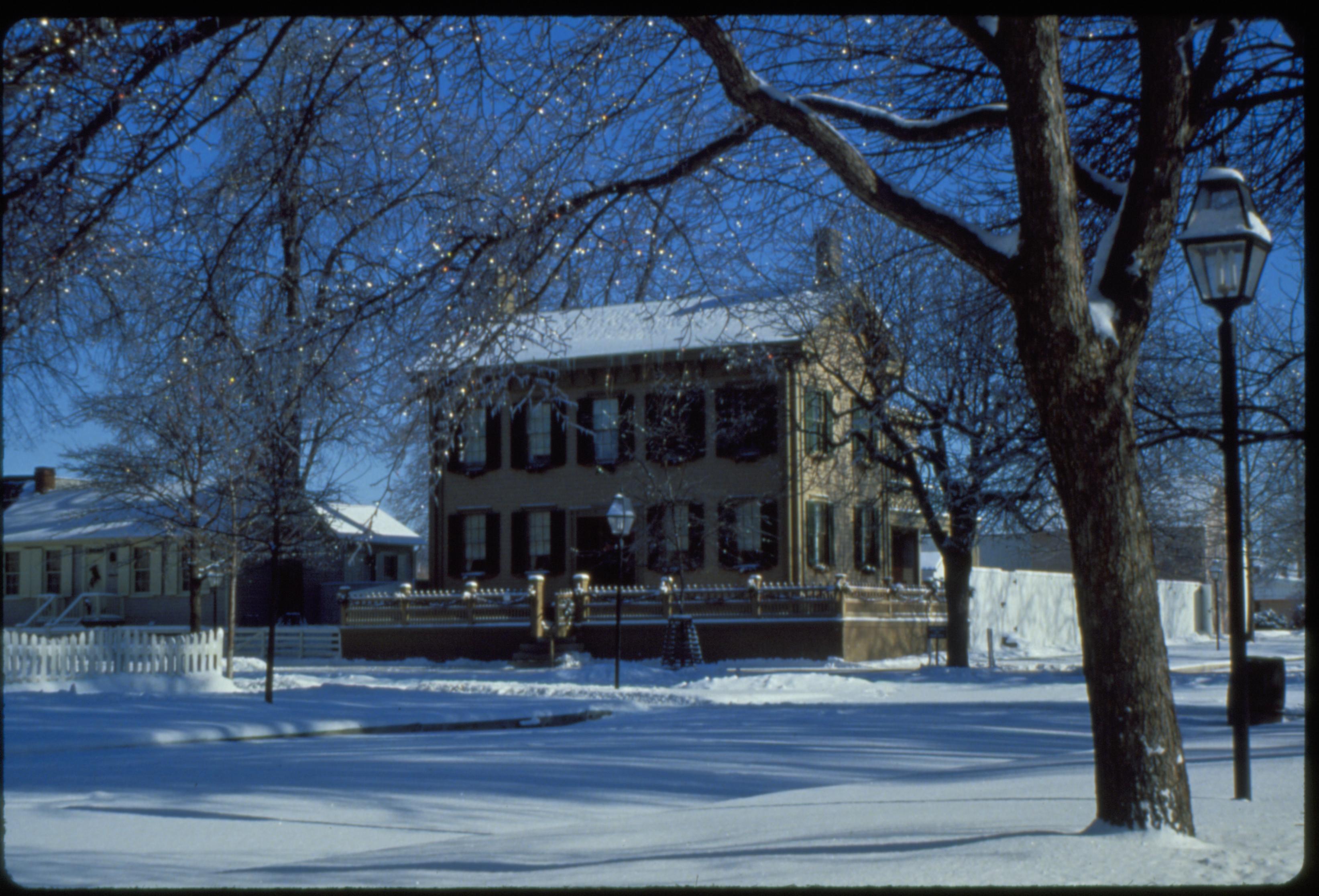 NA Slide Sleeve: Lincoln Home WINTER Lincoln, home, snow