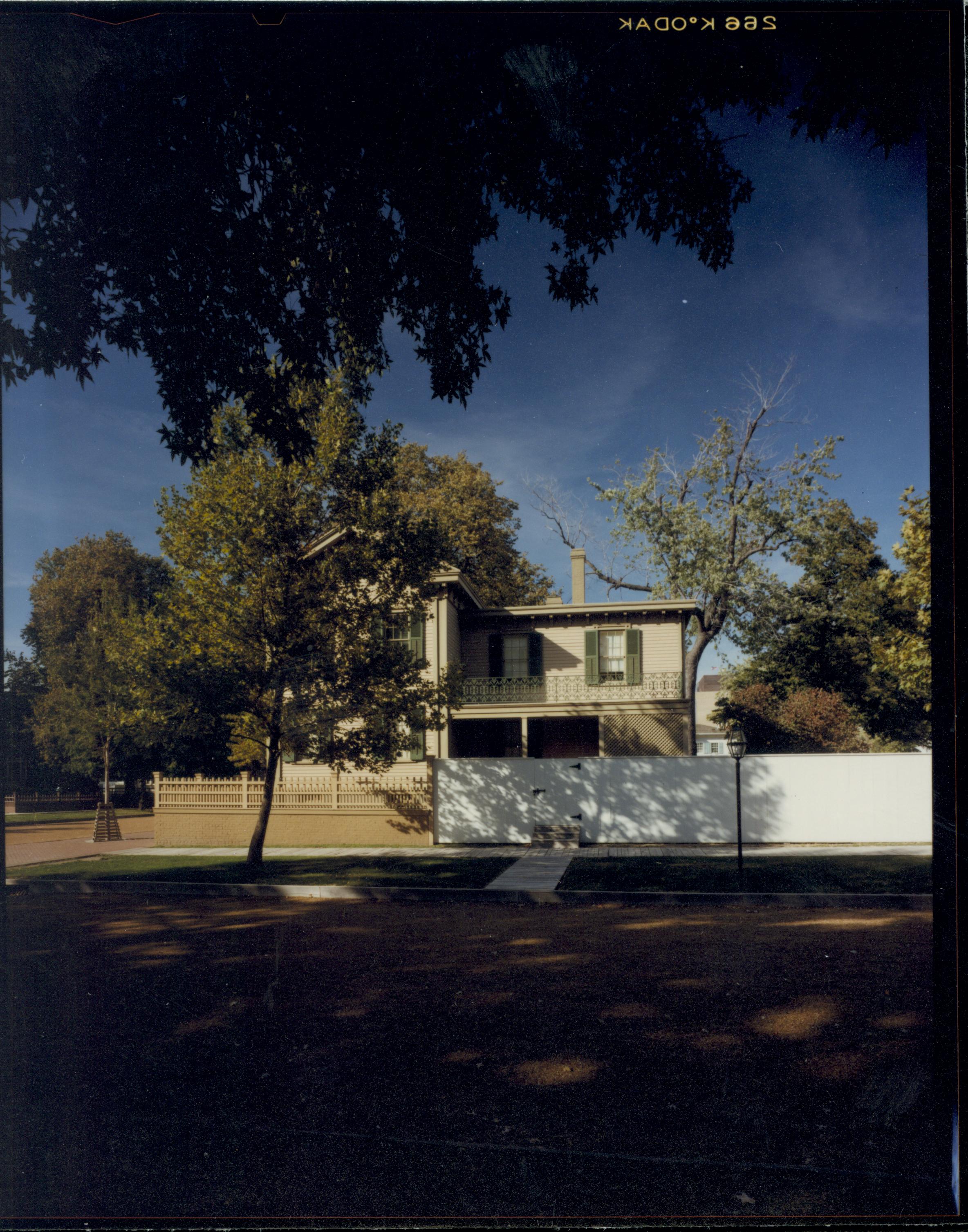 NA 35 Lincoln, home