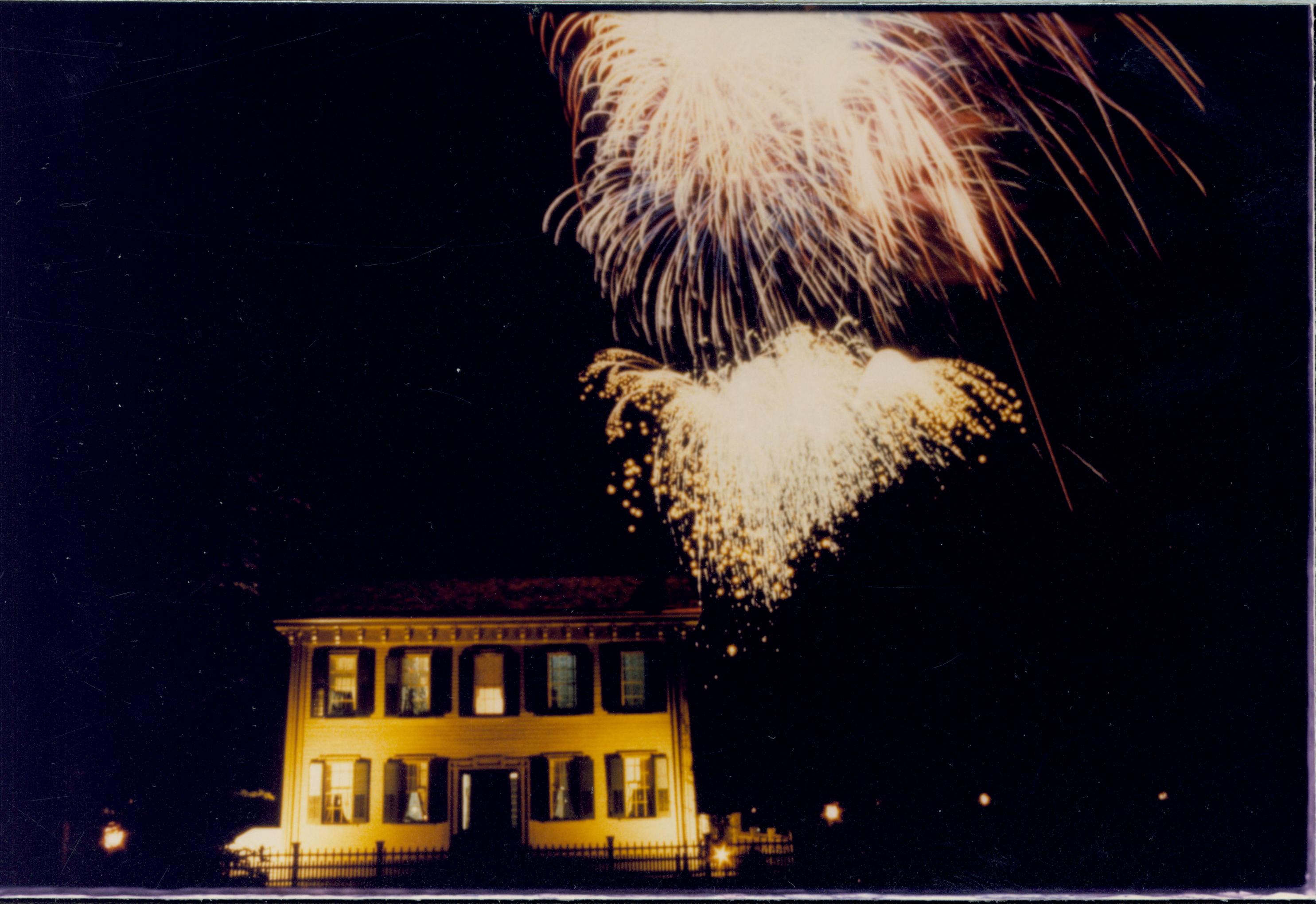 NA Lincoln, home, night, fireworks