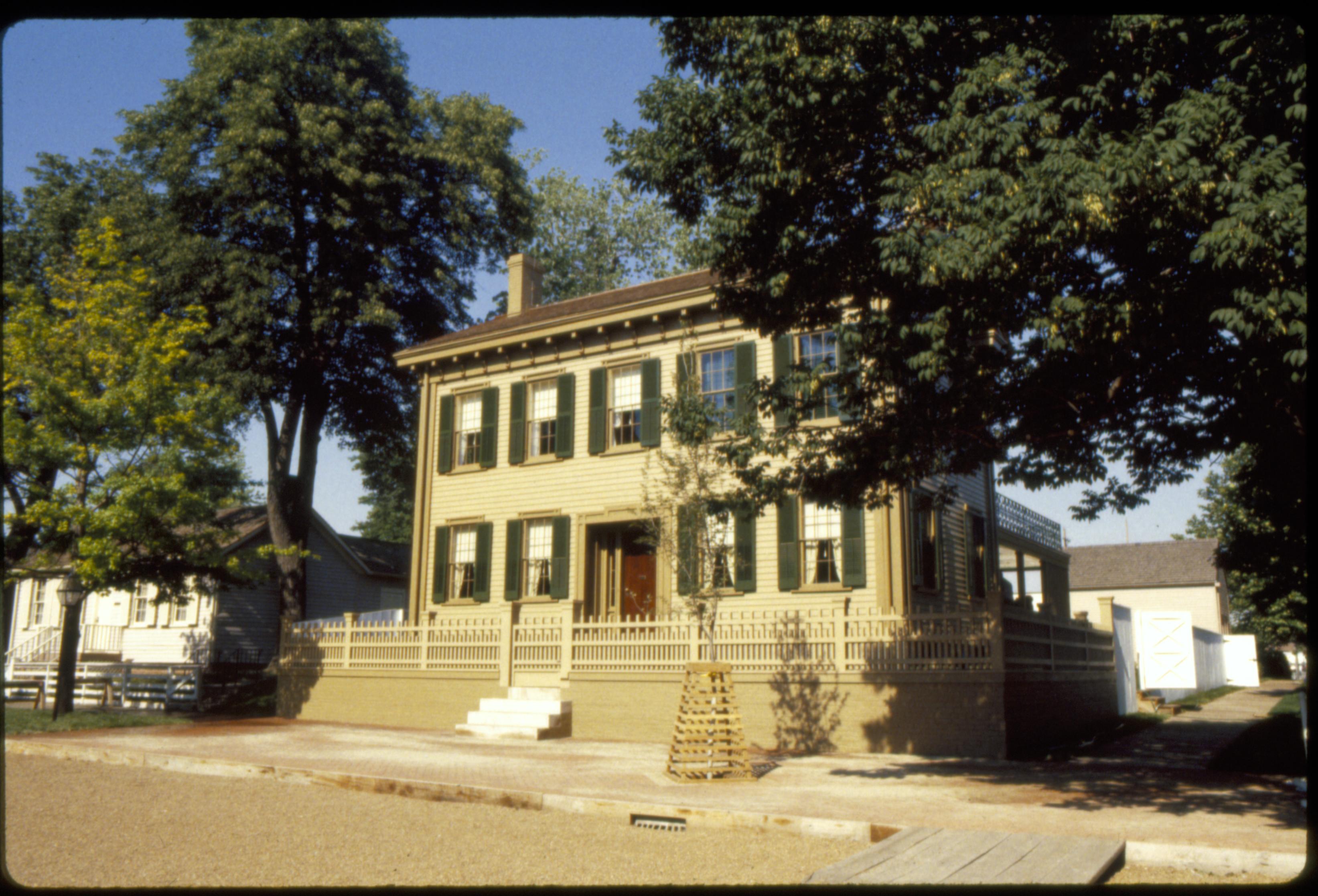 NA frame#6 Lincoln, home