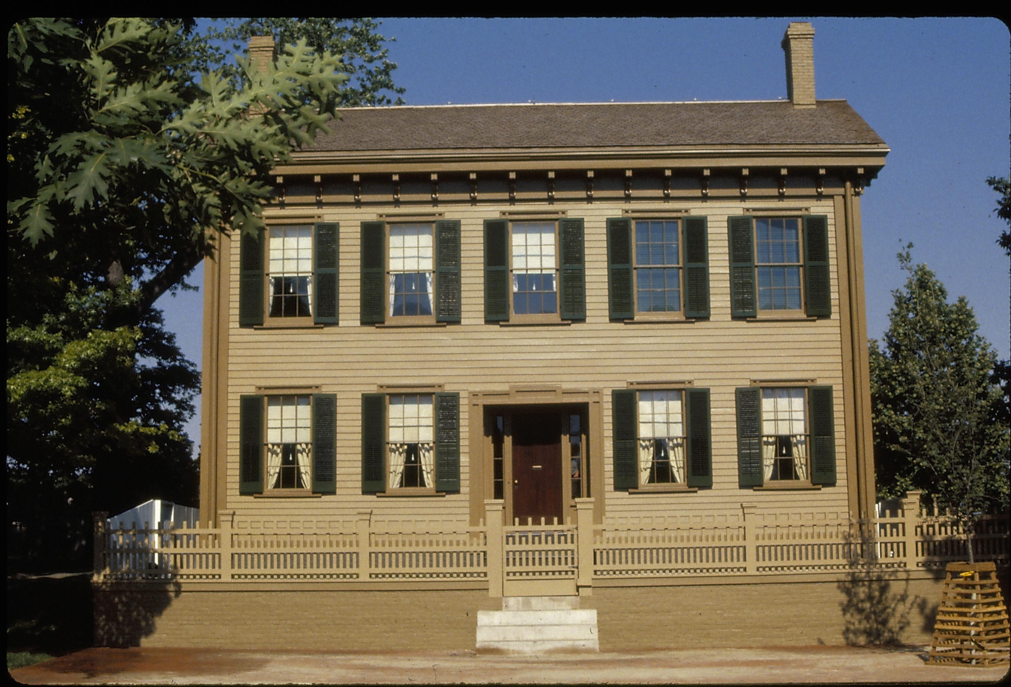 NA frame#6 Lincoln, home