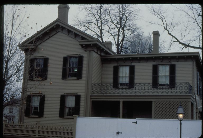 NA Lincoln, home, south side view