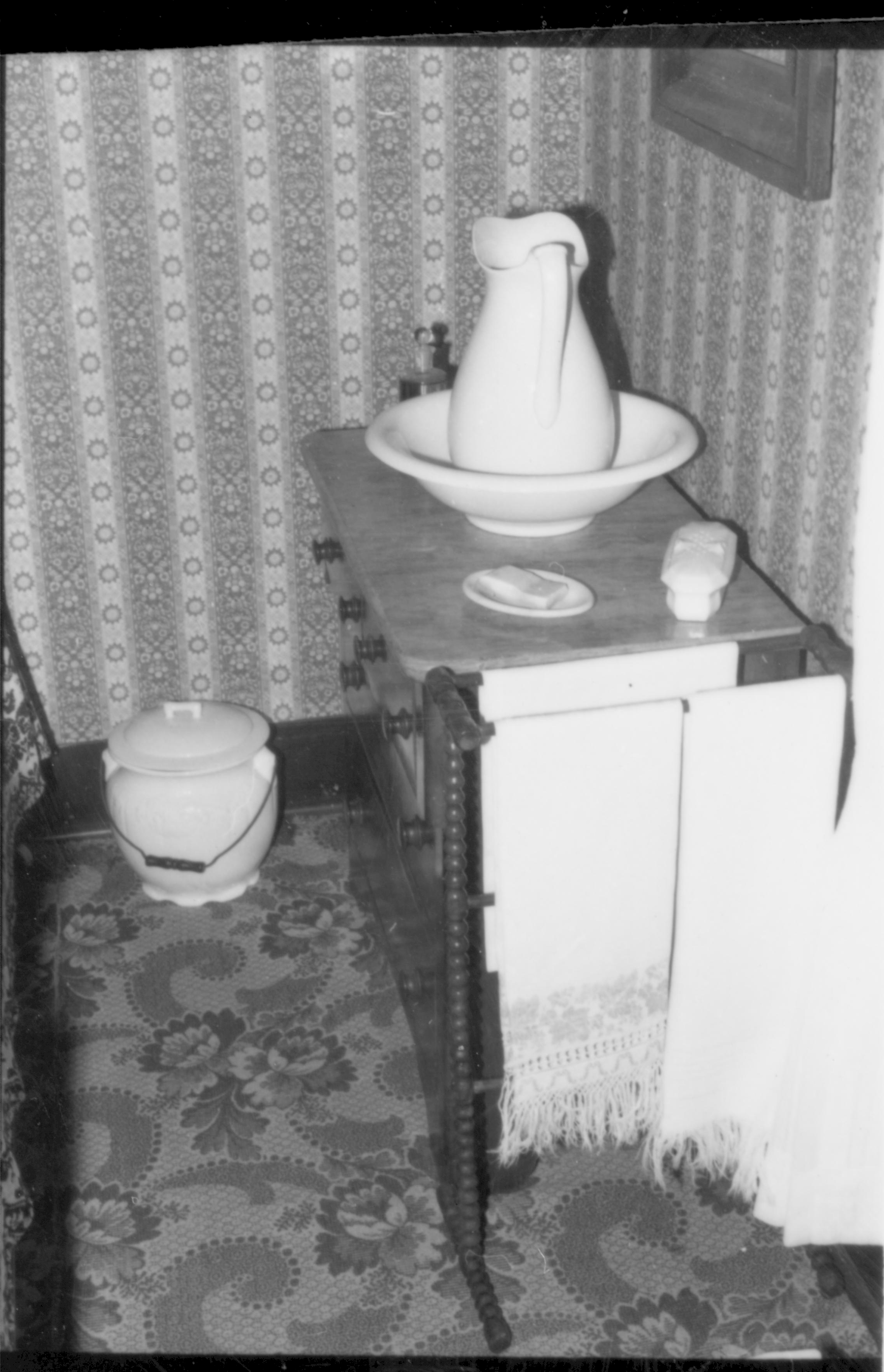 NA Lincoln Home, Boy's Room, Bedroom