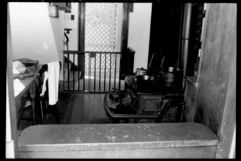 NA Lincoln Home, Kitchen