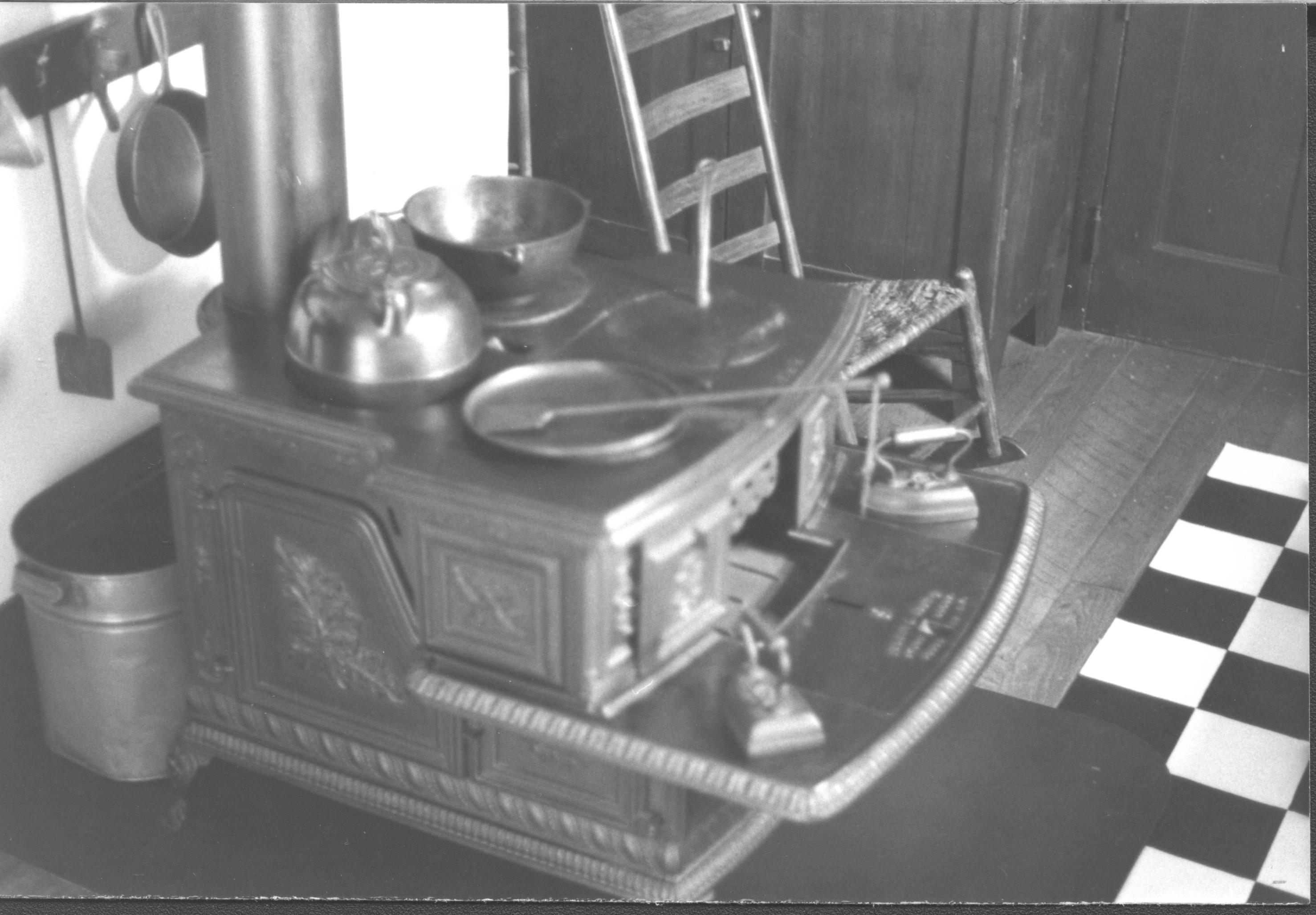 NA Interior - various Lincoln Home, Kitchen, Stove