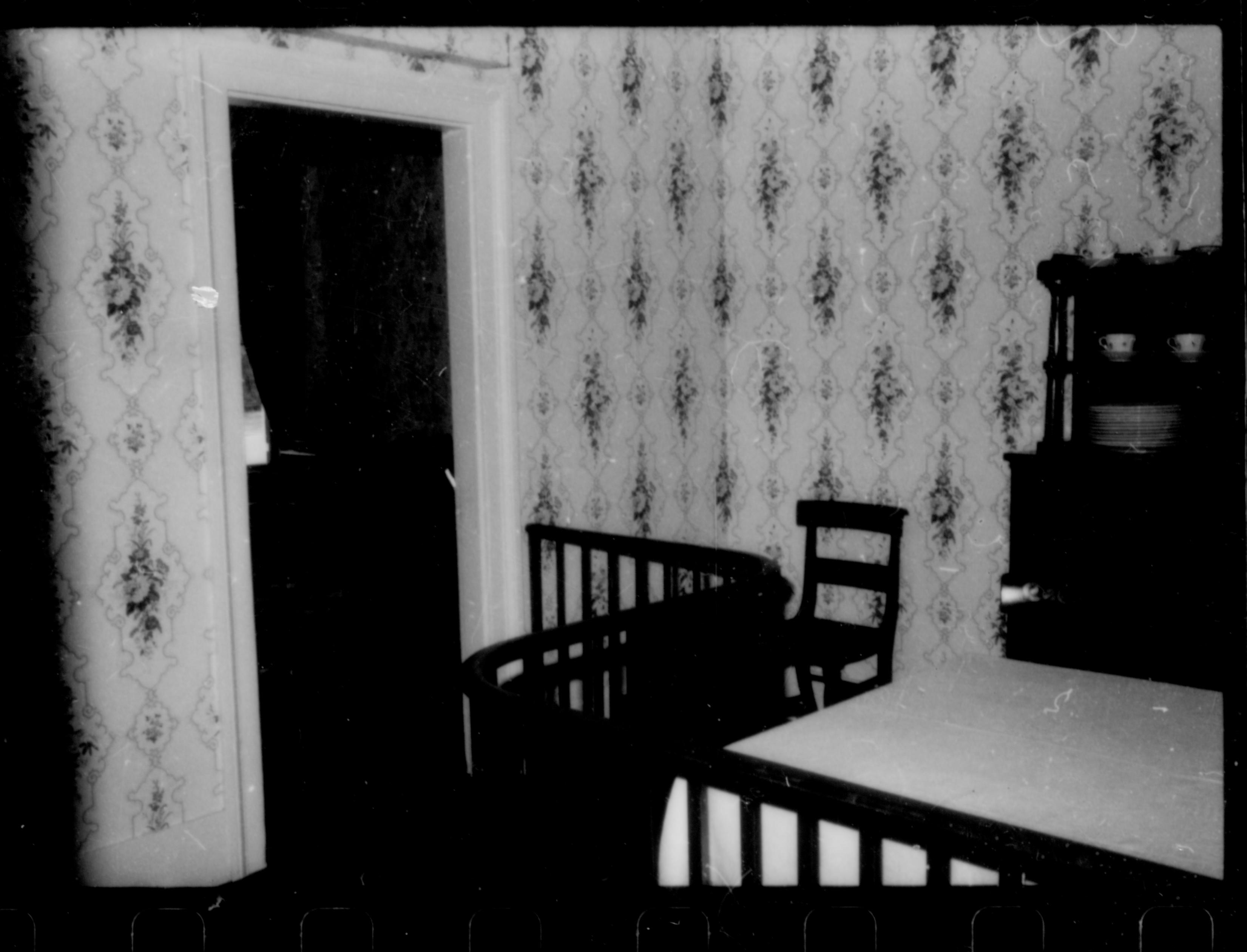 NA Walkway Set; 143 Lincoln Home, Dining Room