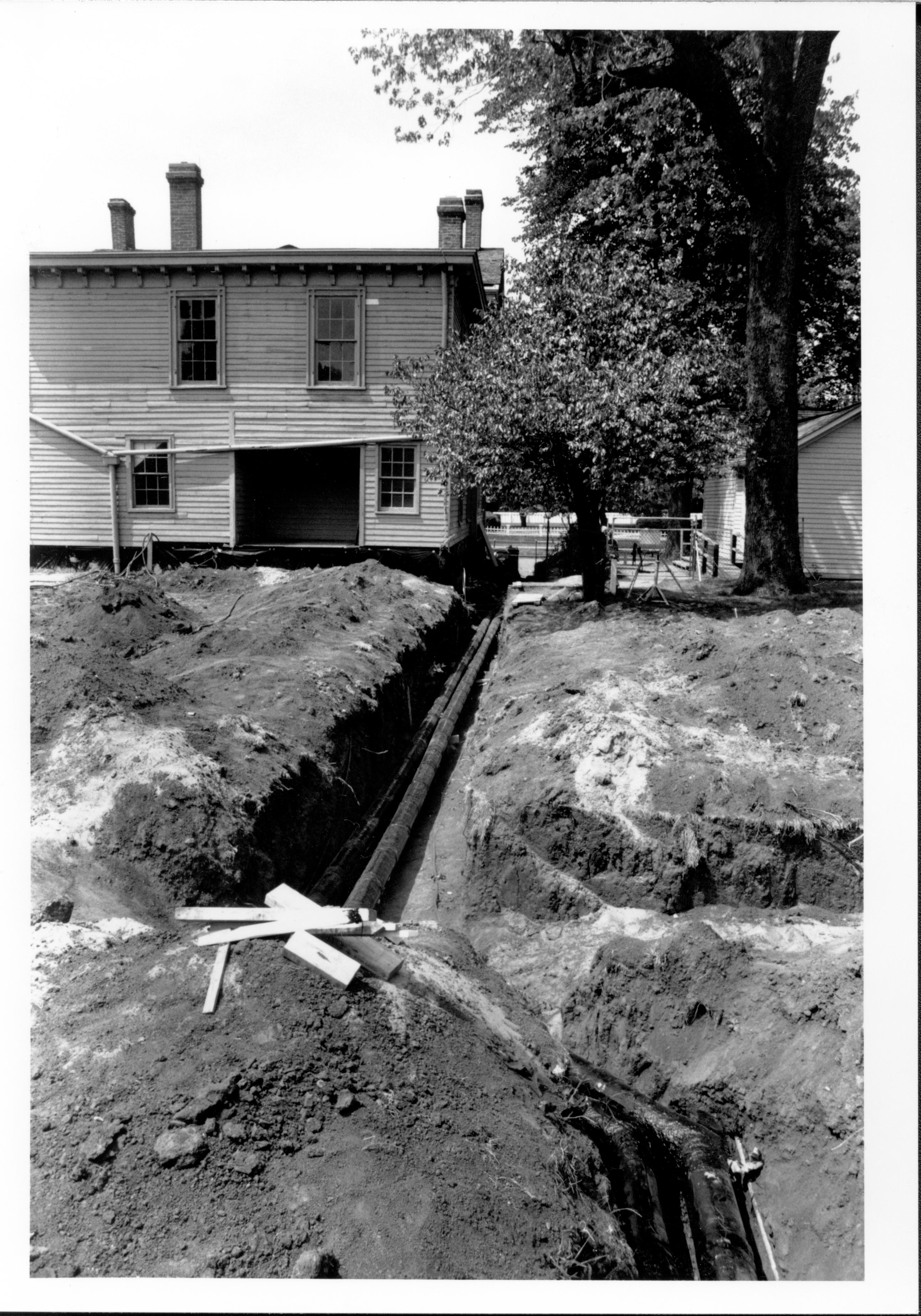 The Backyard of LIHO - 1987-1988 - B/W Photo Job#44298, PG27,PIC2 Lincoln Home, Restoration, Backyard