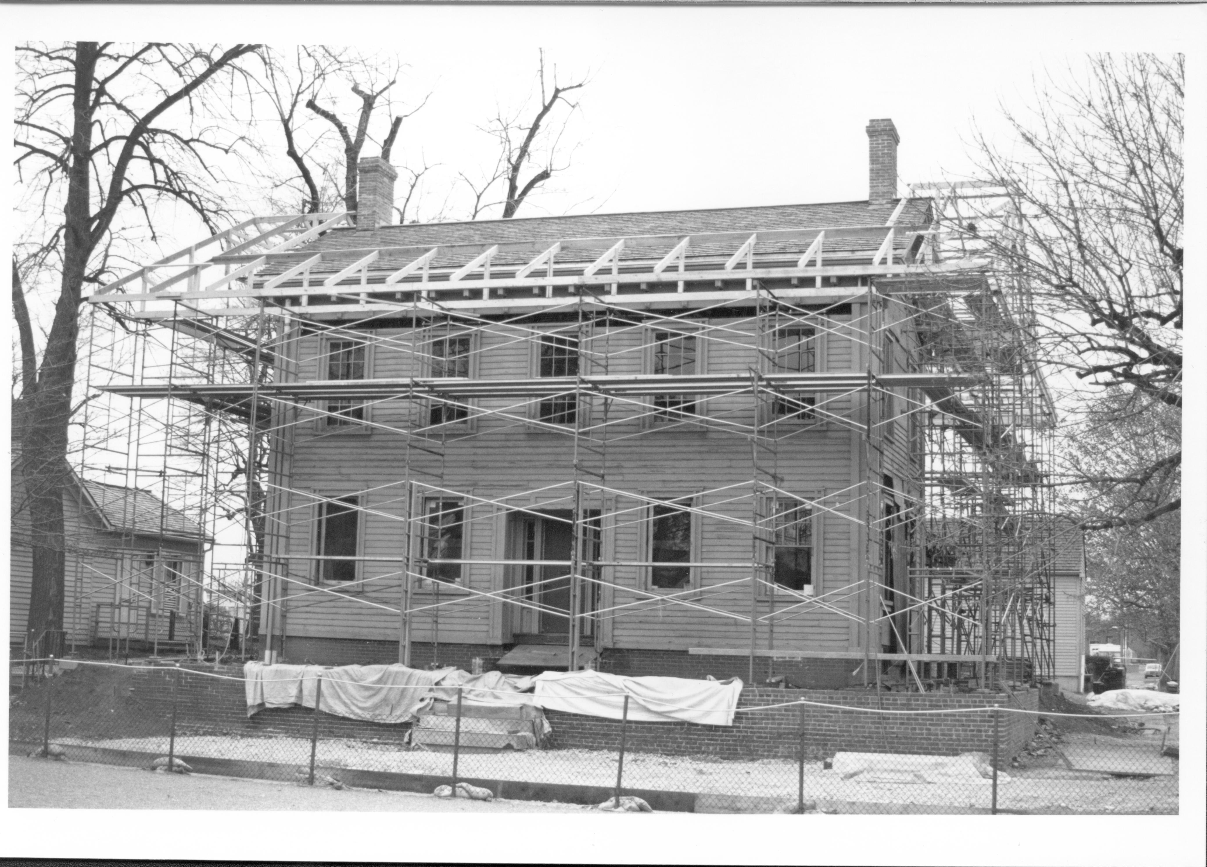 Lincoln Home Restoration (scaffolding) Job#44298, PG28-29,PIC1A1A Lincoln Home, Restoration, Scaffolding