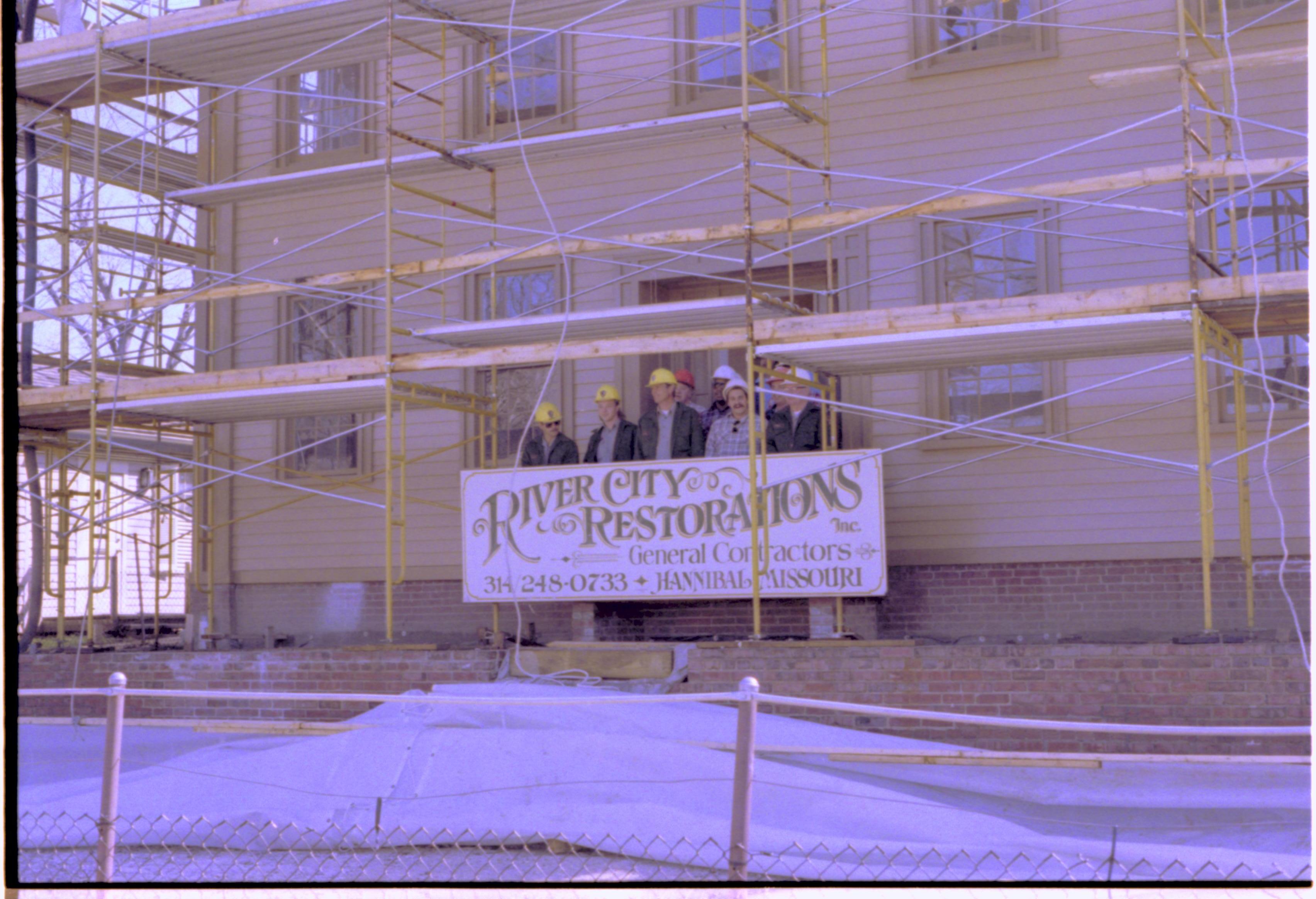 River City Crew Lincoln Home, Restoration, Front, Work Crew