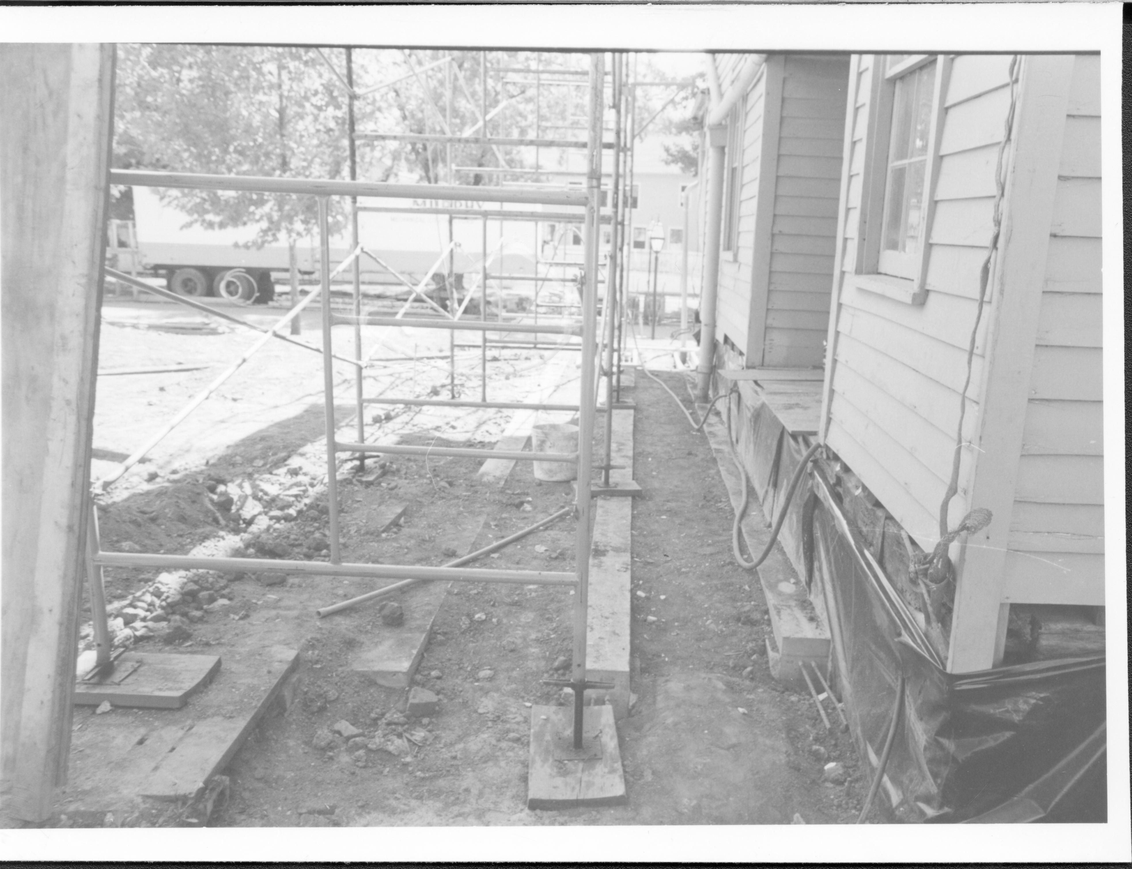 East Side 15-Nov Lincoln Home, Restoration, South Wall