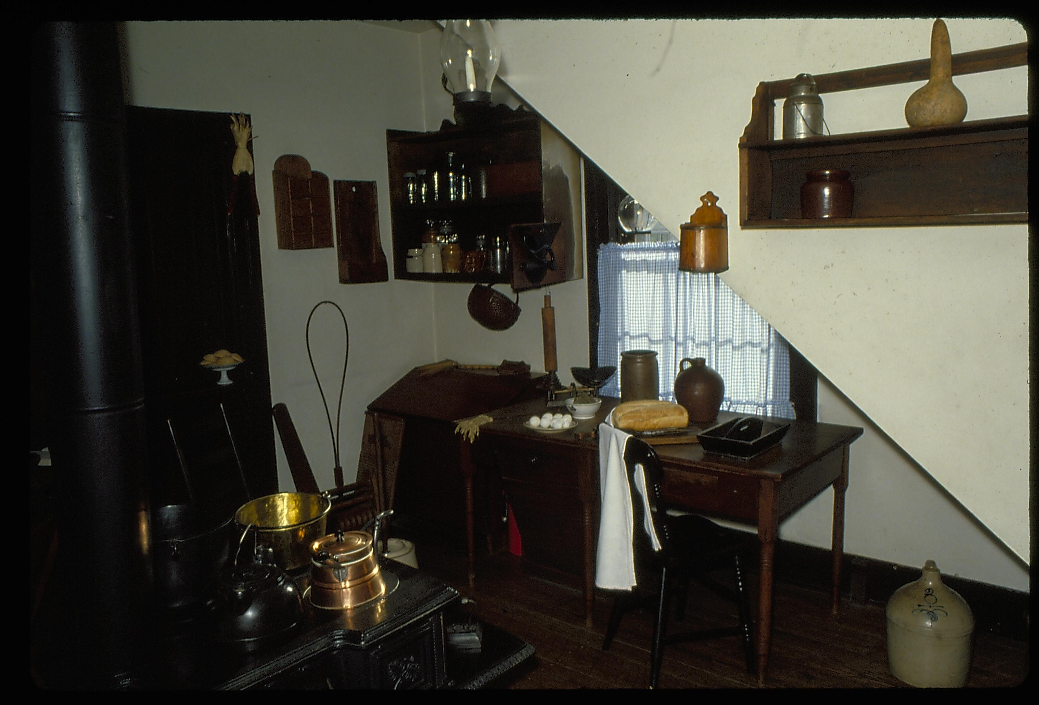 NA 105 - Kitchen Lincoln Home, Kitchen, furnishings