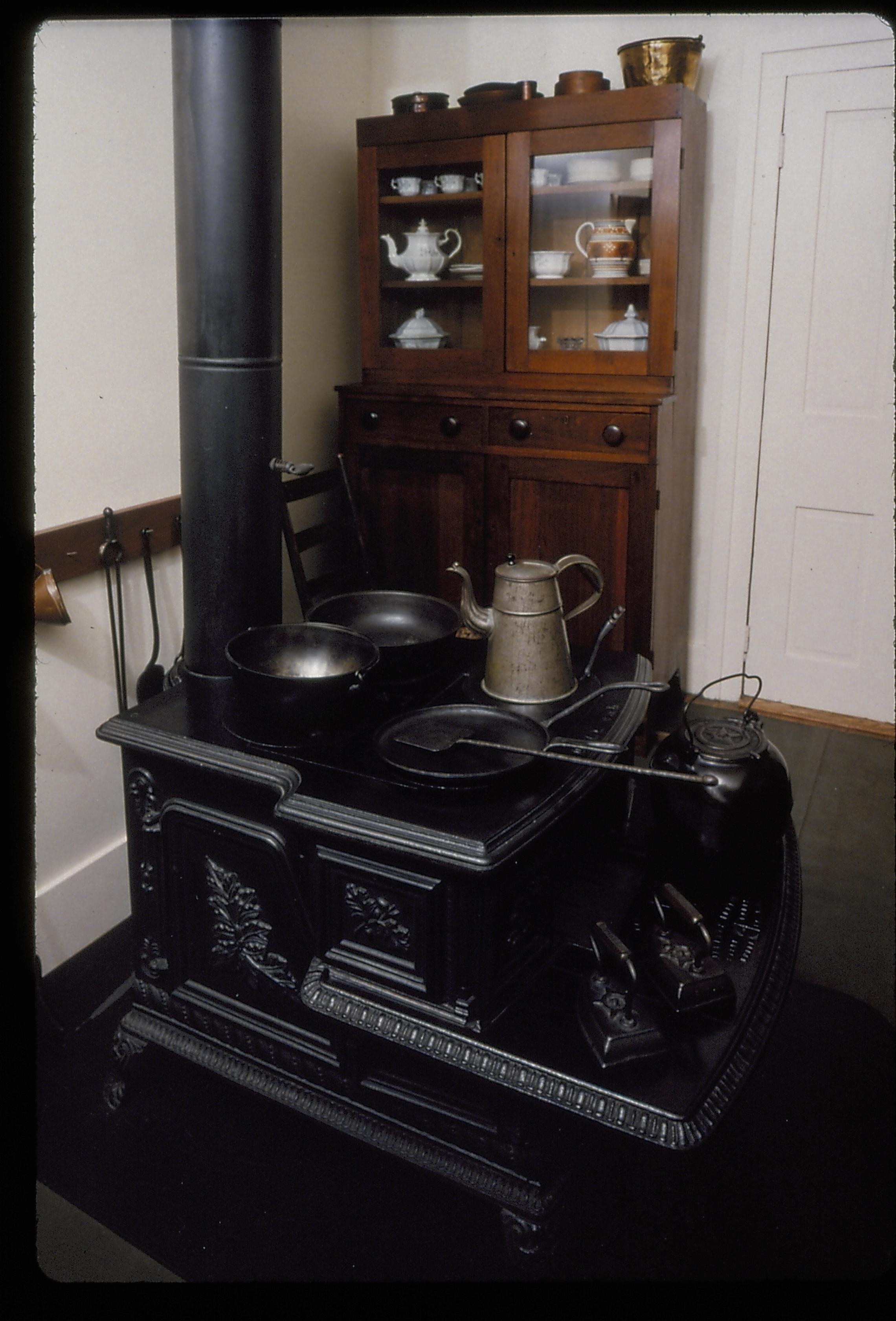 Kitchen Lincoln Home, Kitchen, furnishings, stove