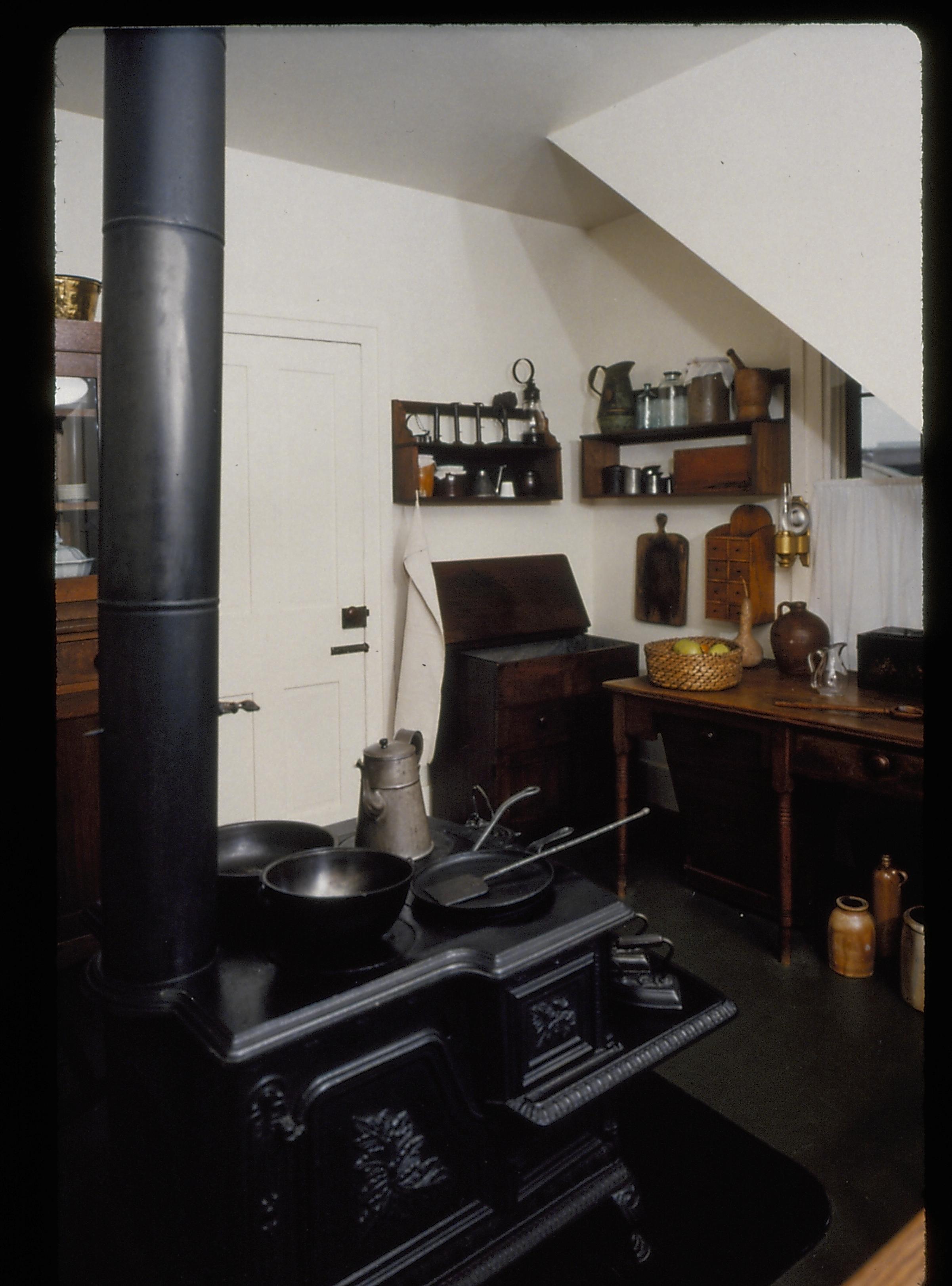 Kitchen Lincoln Home, Kitchen, furnishings, stove