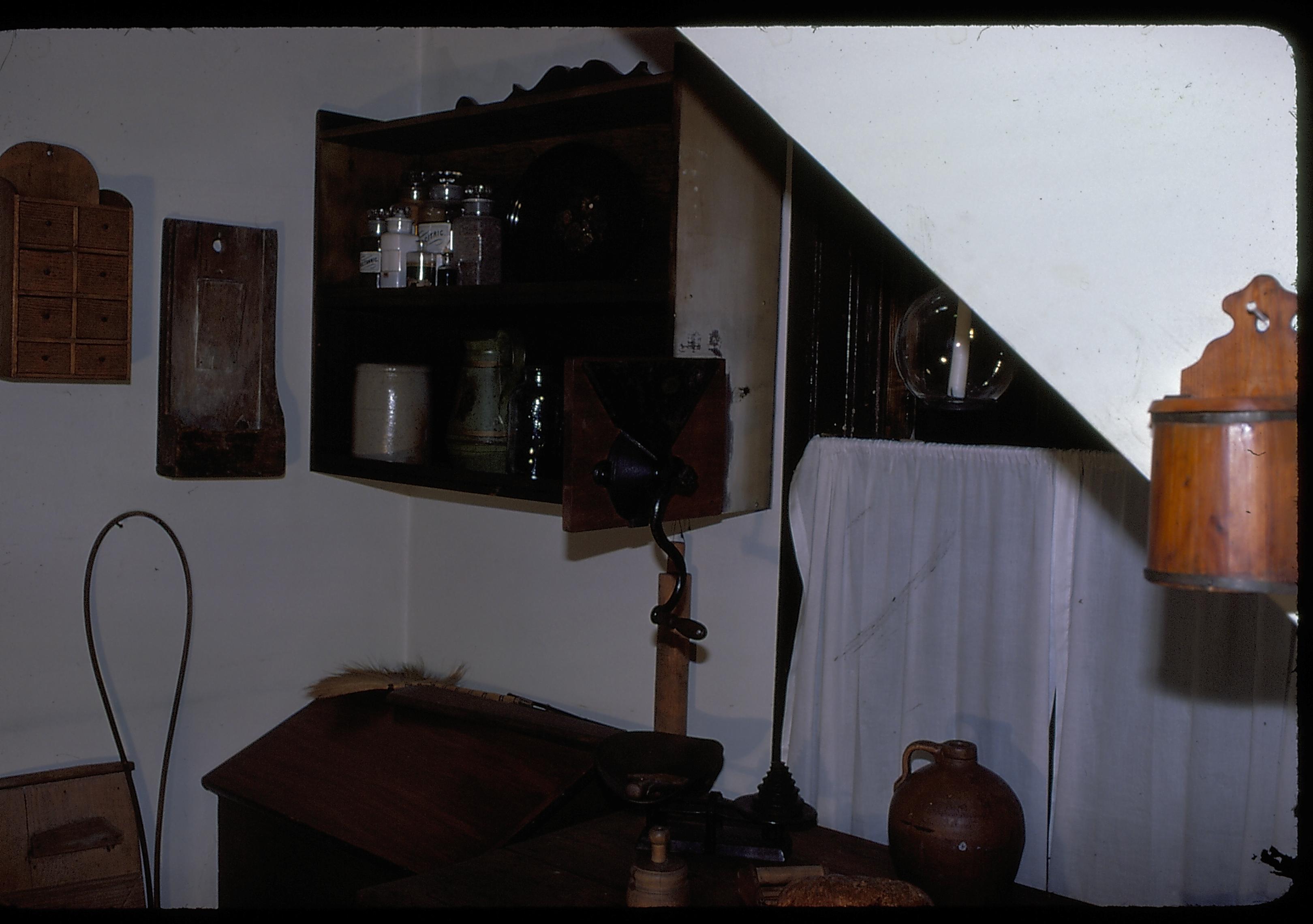 NA 4B.5 Lincoln Home, Kitchen