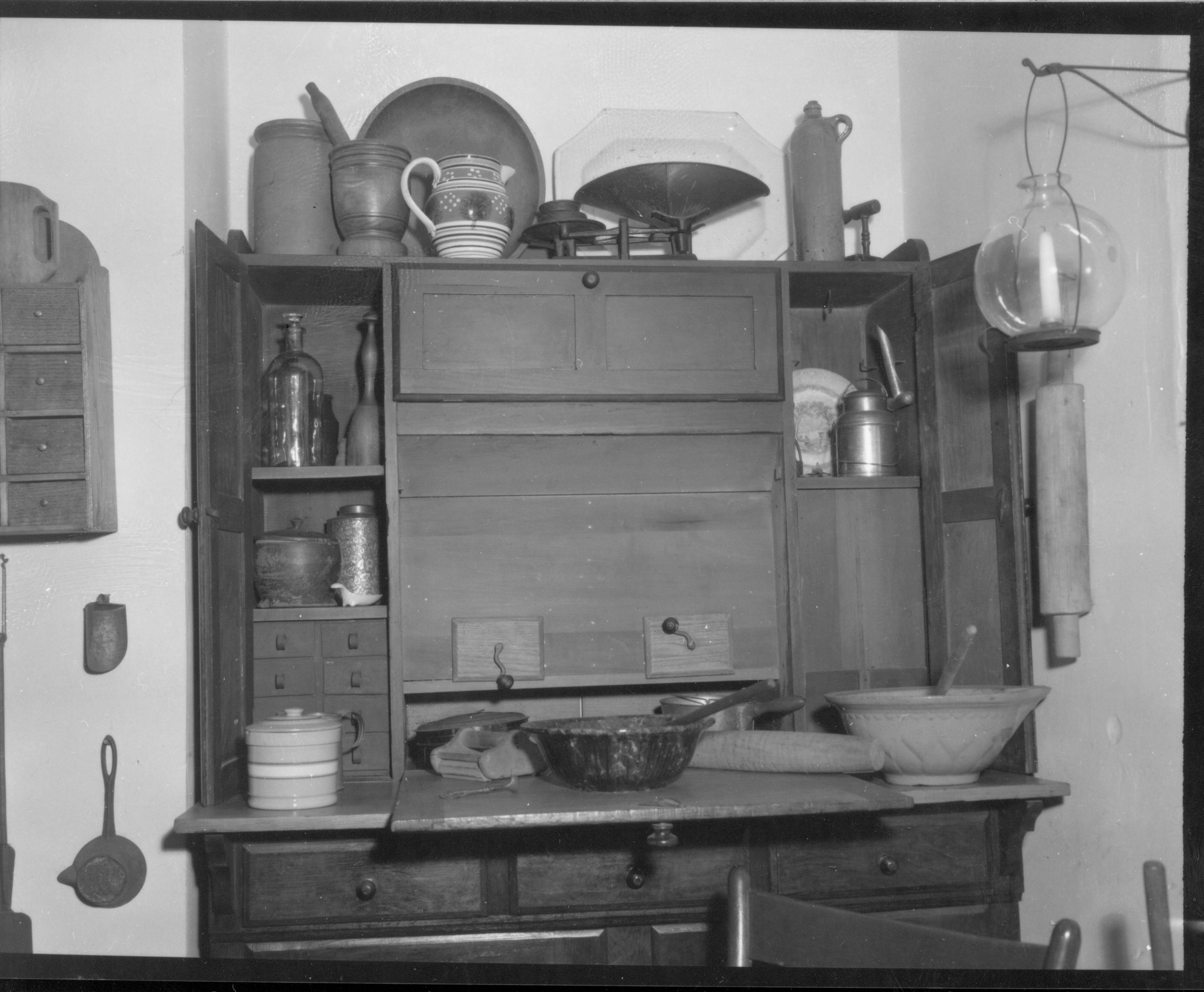 NA Lincoln, Home, Kitchen