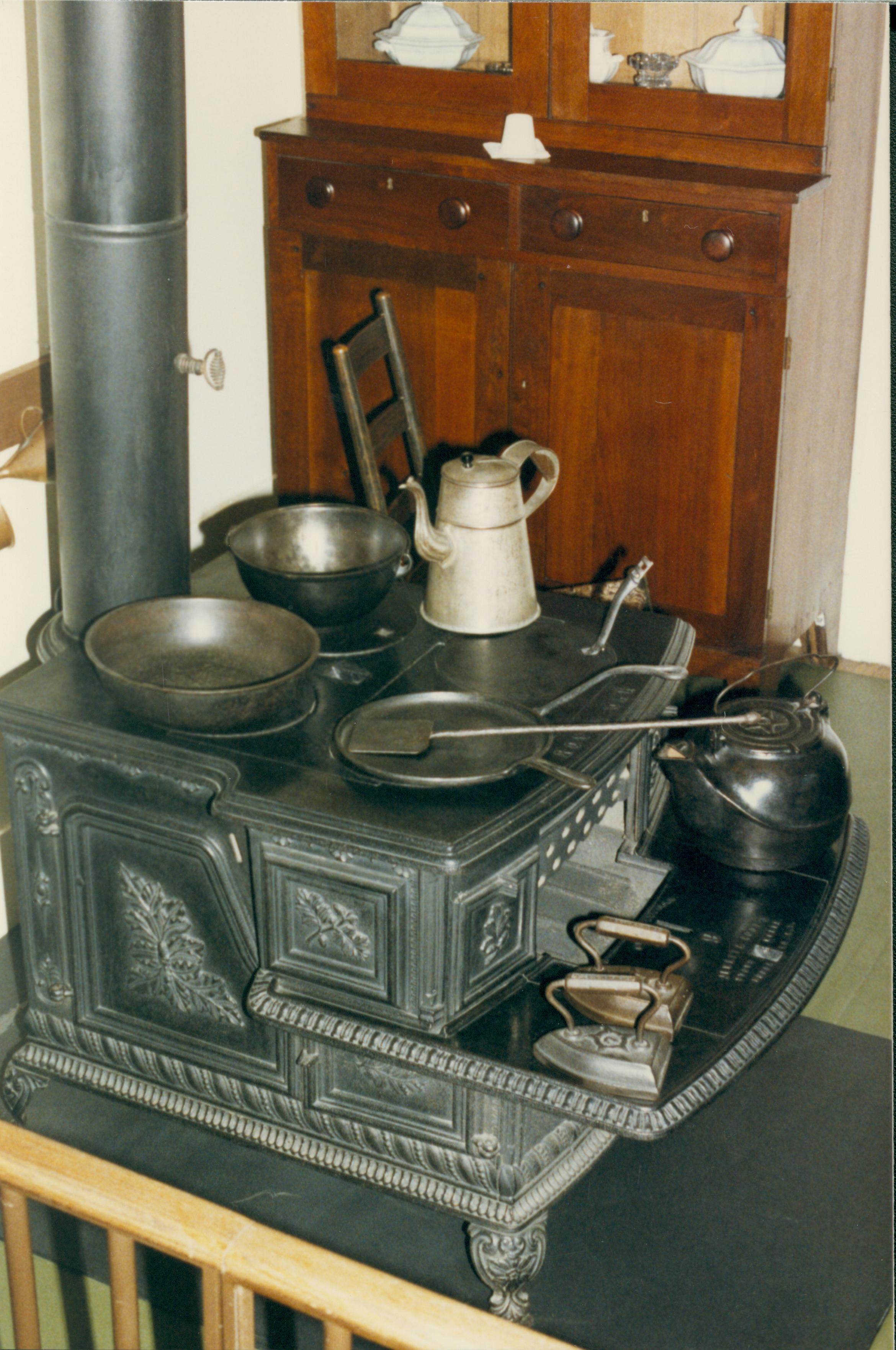 NA Lincoln Home, Kitchen Lincoln Home, Kitchen, furnishings, stove