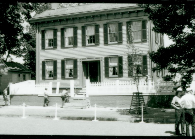 NA Lincoln, Home, restoration, front