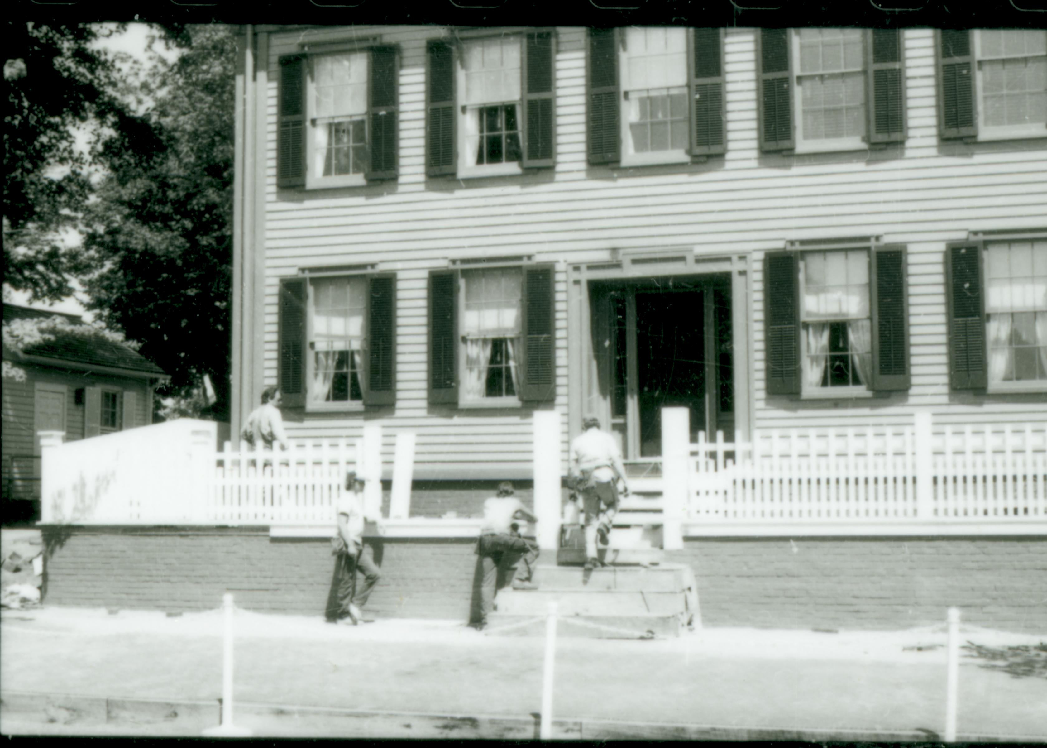 NA Lincoln, Home, restoration, front