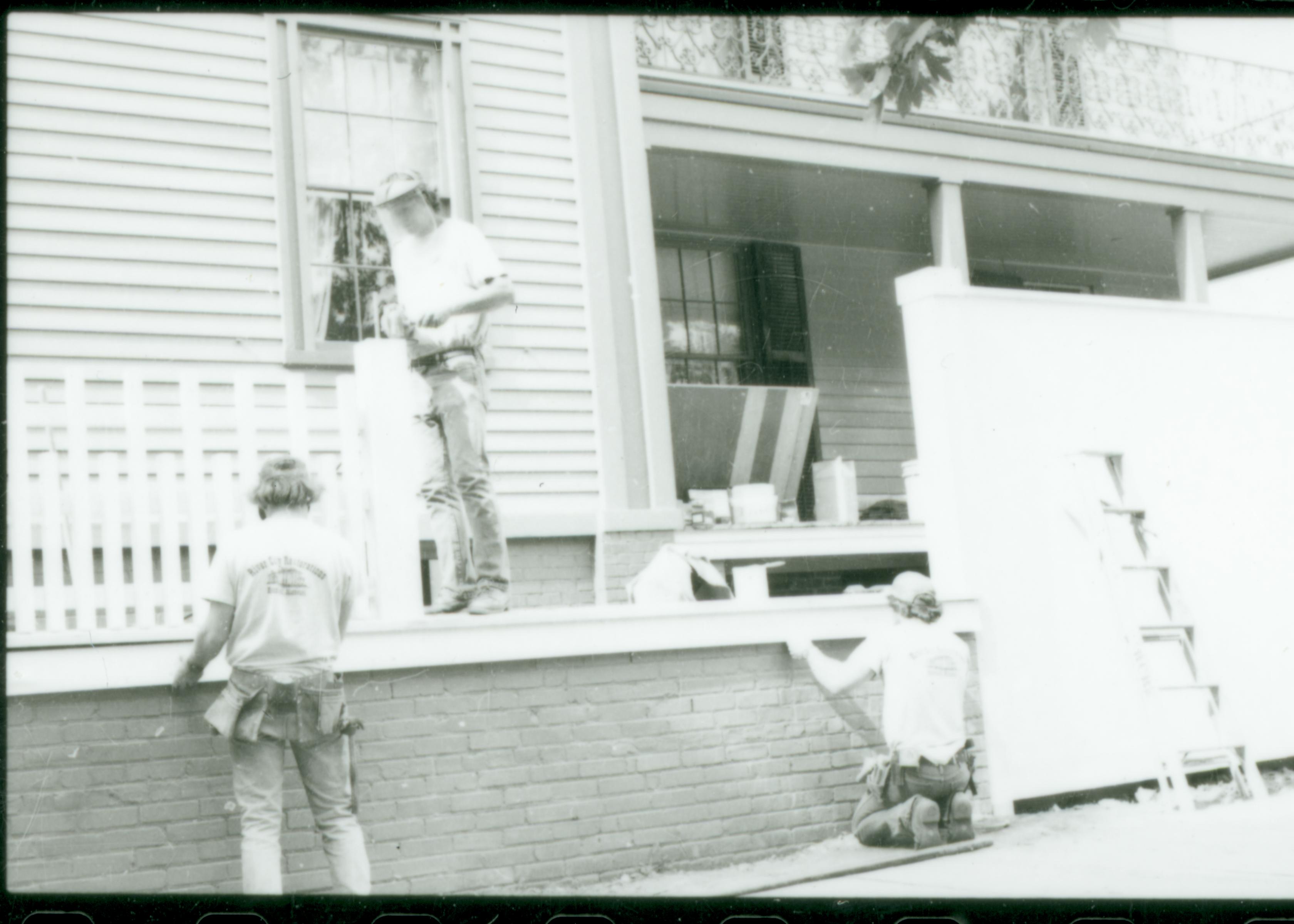 NA Lincoln, Home, restoration, fence, south